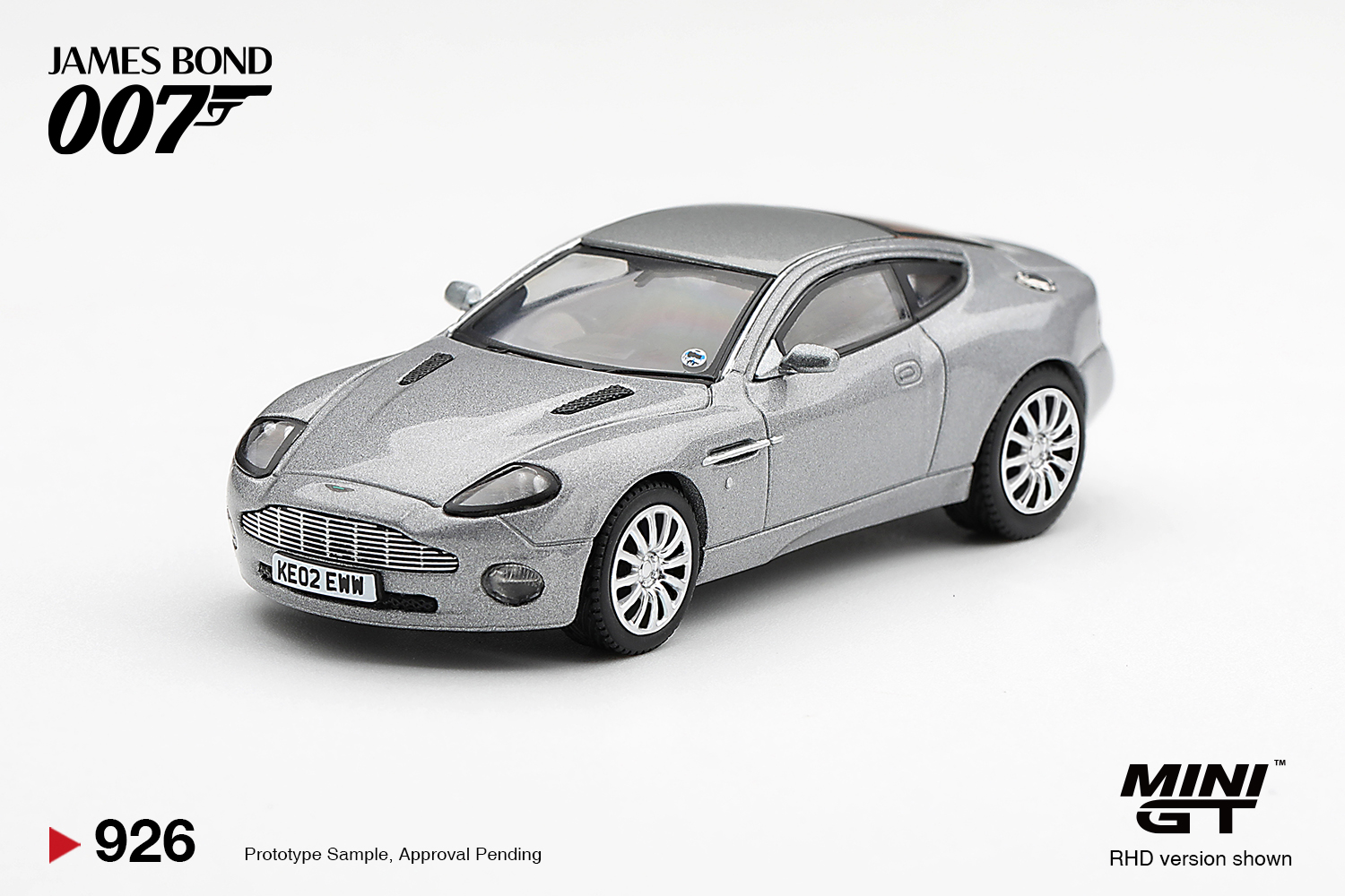 Pre Order - MINI GT ( MGT00926-007E ) Aston Martin V12 Vanquish "Die Another Day"  ｜ English Blister Packaging ｜ MINIGT 預訂優惠價 Pre-Order Price: HK$94