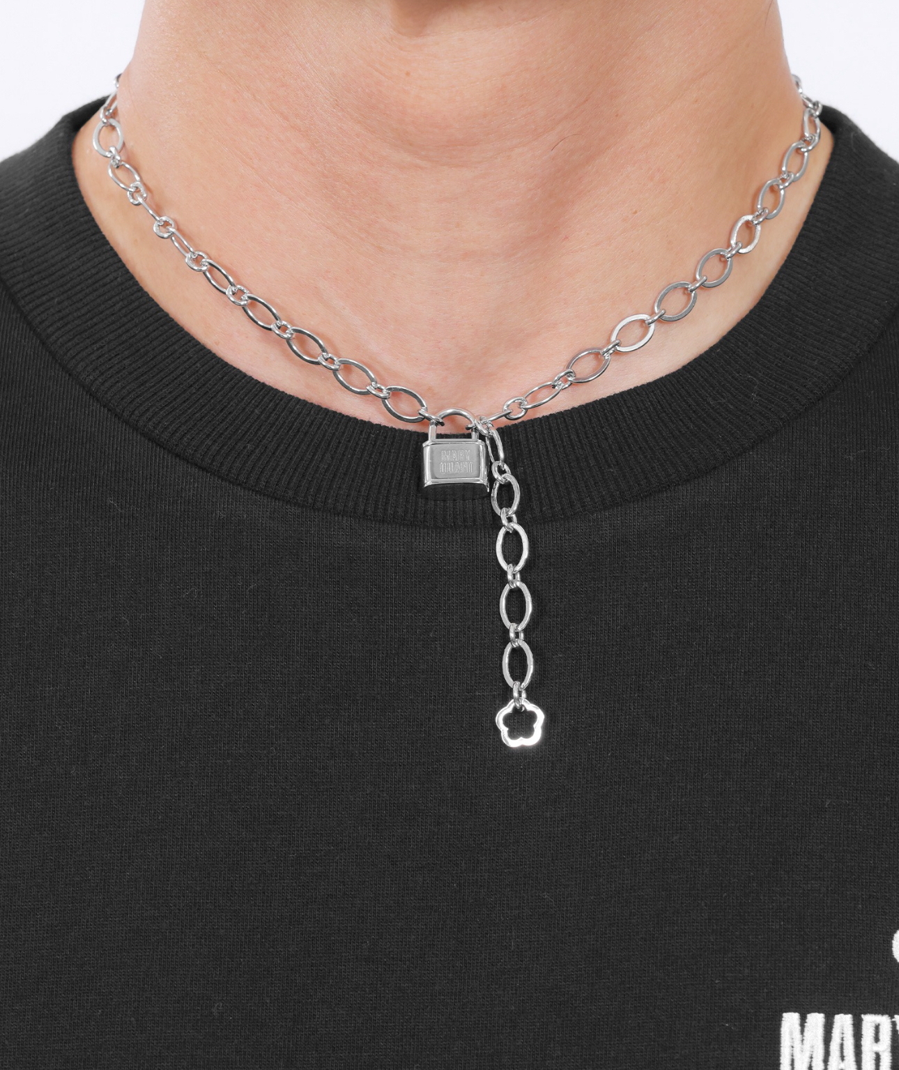 日本Mary Quant鎖頭飾物