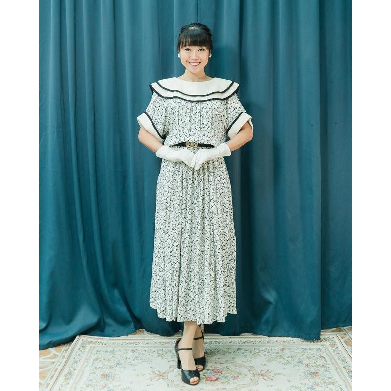 Vintage C.a. 1980s Nancy Johnson Made in Hong Kong Black & White Patter and Trim Wide Collar Day Dress-Fit size M-L(Na0785)
