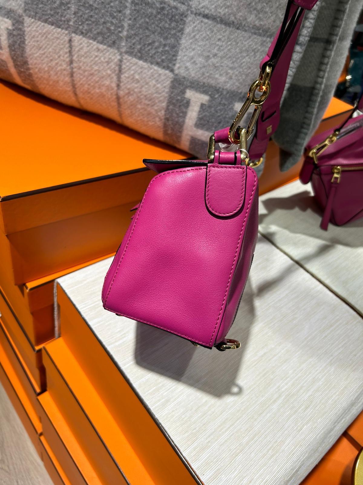 Loewe puzzle small calfskin 100%Authentic,95%new ✅strap✅dust bag