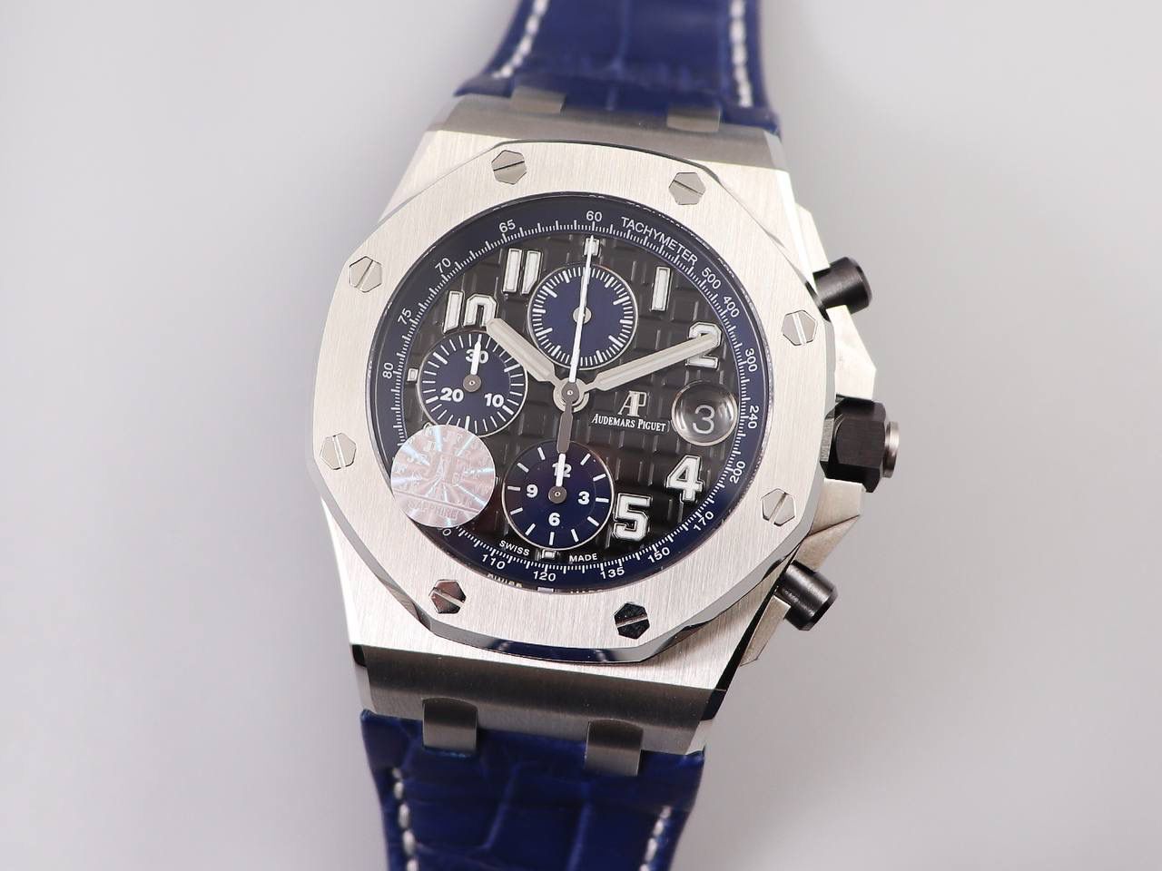 A.P2018＂12H计时系列A P26470＂哈瓦那＂系列（黑面兰秒盘）。直径42毫米，机芯搭载订制版3126计时机芯！最强A P12H版本🔥🔥