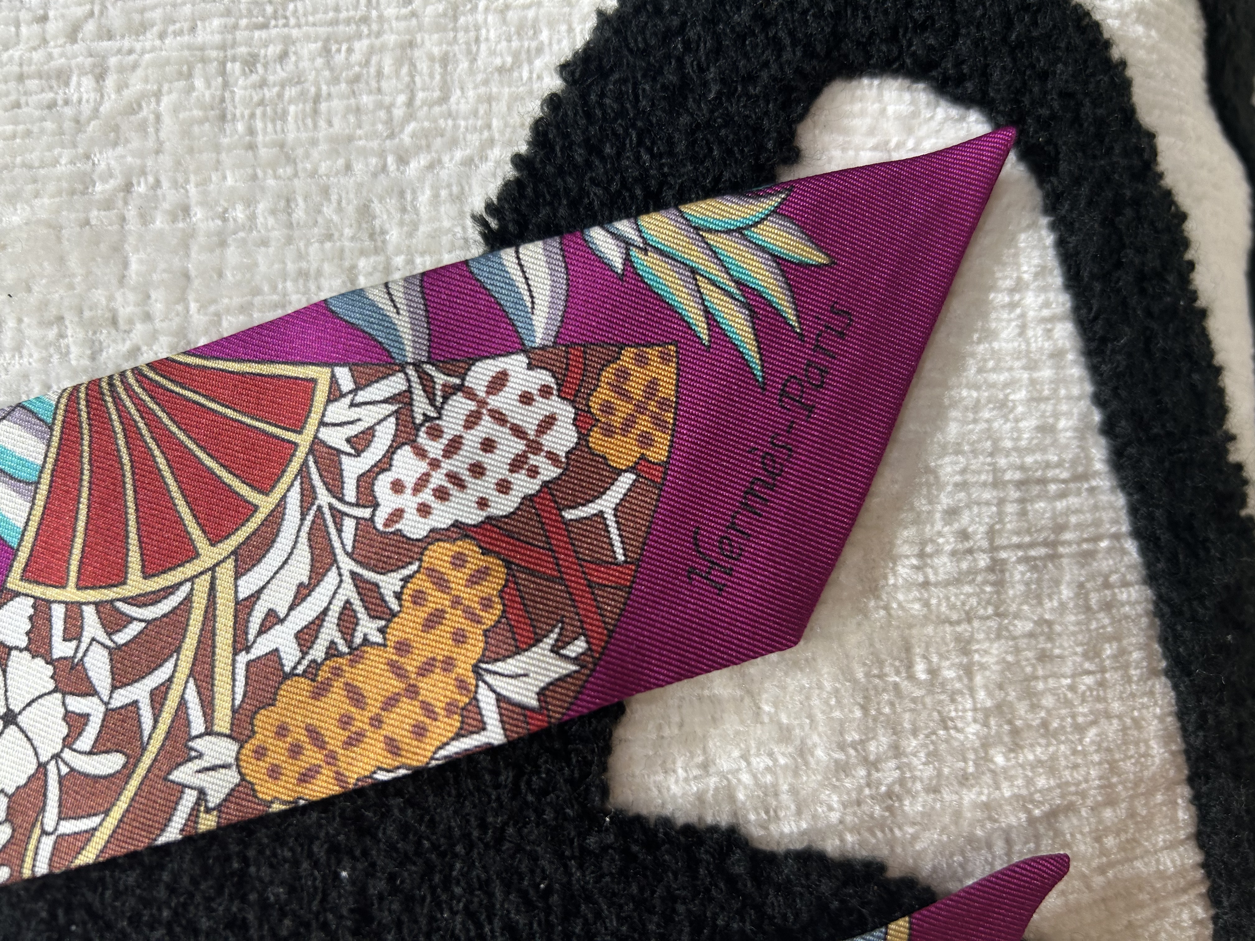 Hermes Twilly 100%authentic, 98%new