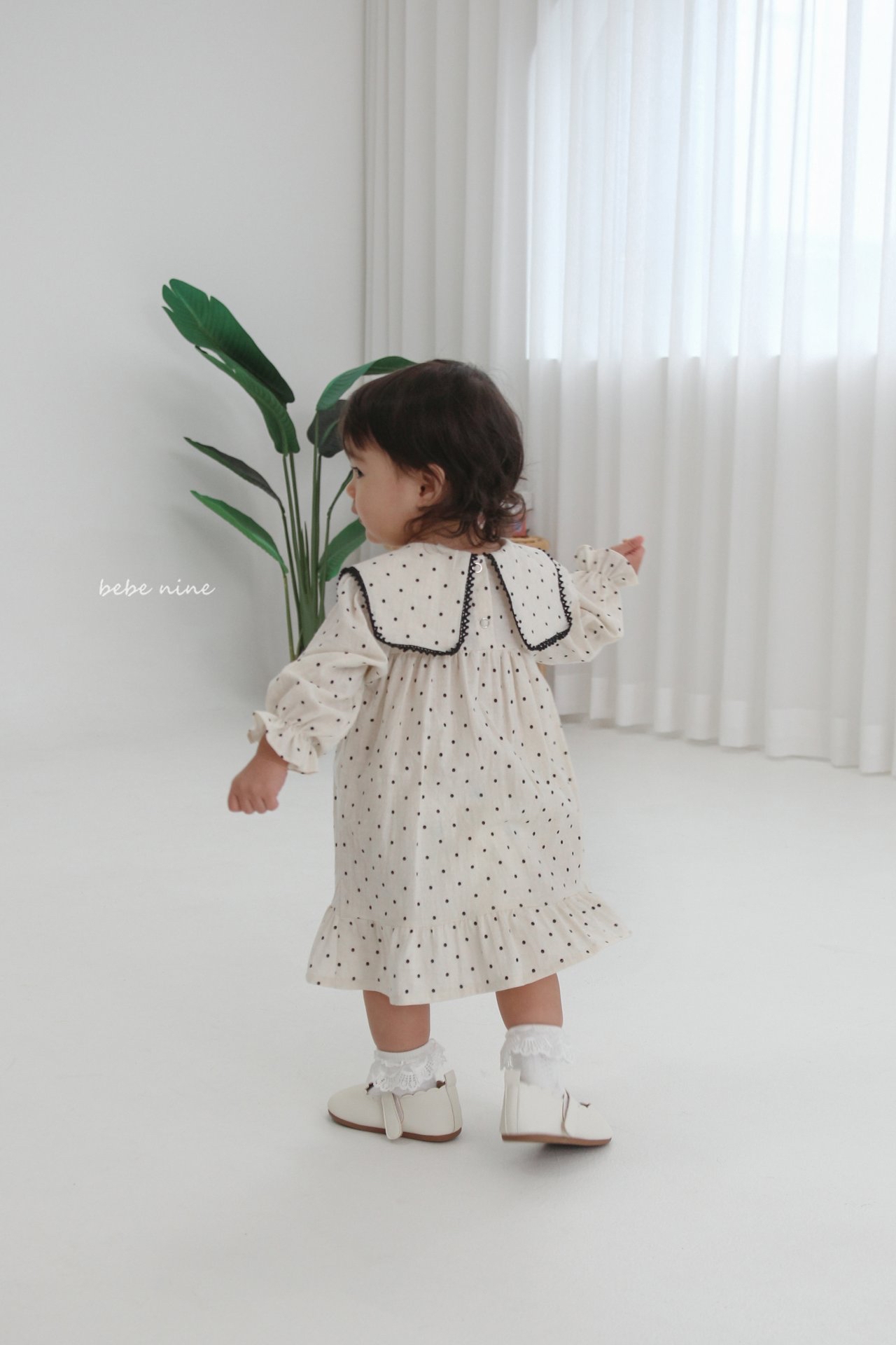 🌸預訂 韓國直送🌸🇰🇷Bebenine兩色方領波點荷葉邊長袖連身裙