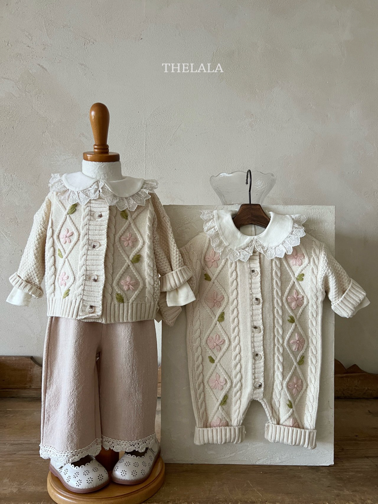 🌸預訂 韓國直送🌸🇰🇷THELALA兩色蕾絲花邊翻領長袖上衣