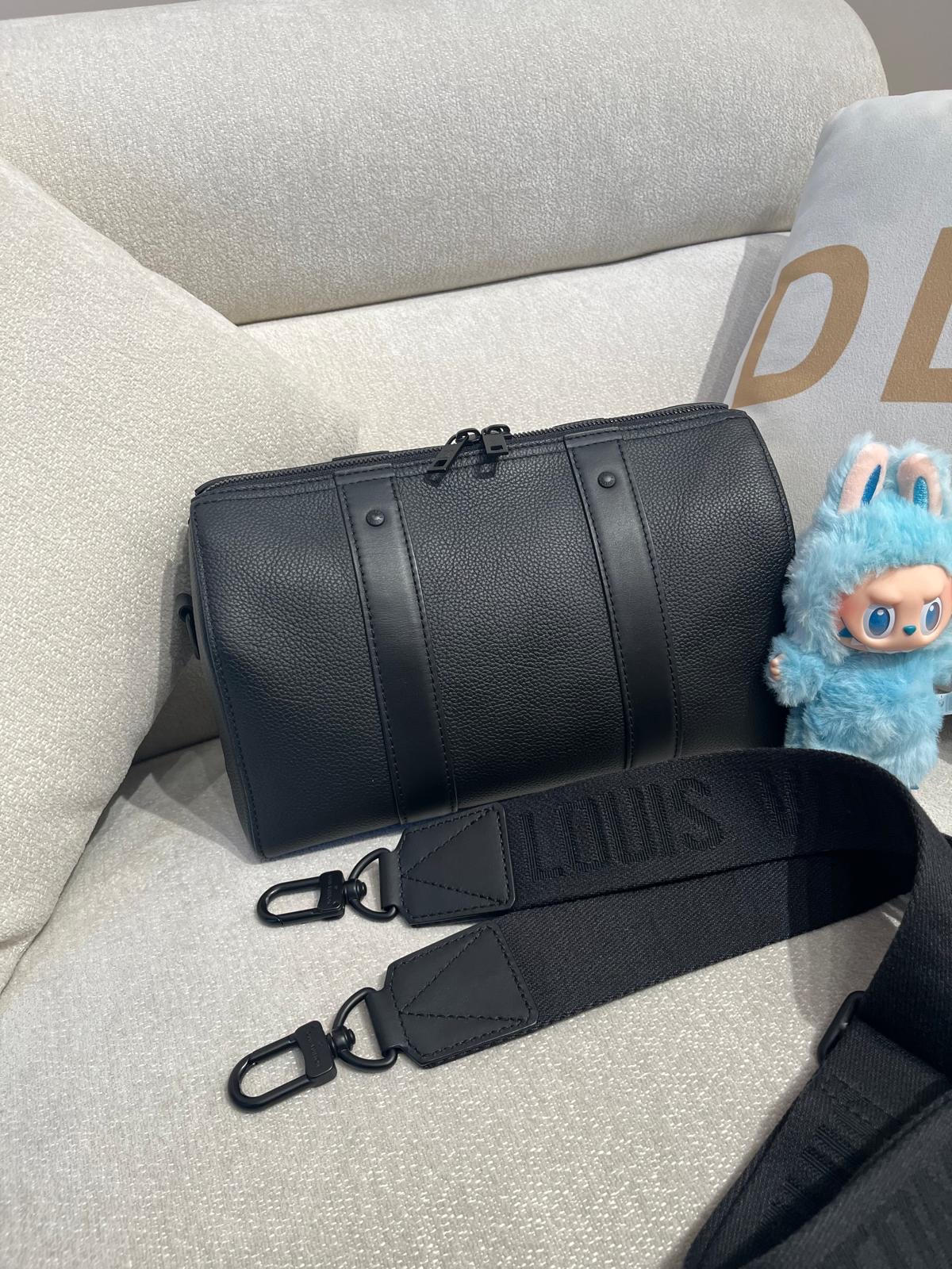 Lv city keepball 100%Authentic ,95%new ✅dust bag✅盒