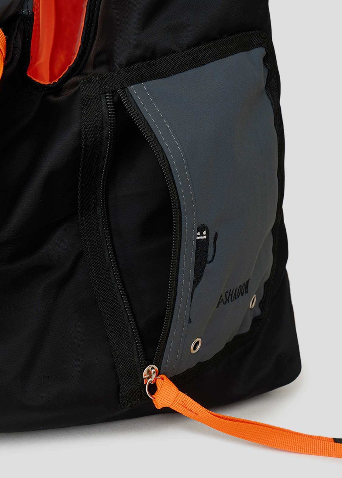 📦訂購 日本限定 CONTROL FREAK x graniph Beautiful Shadow 側背包