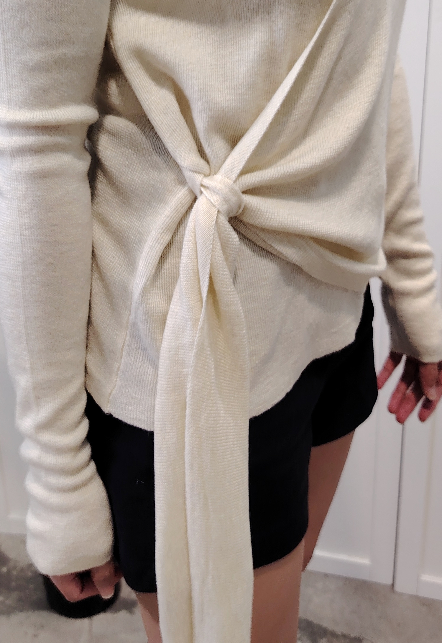 S208 Long Sleeve Overleap Knitted Wear