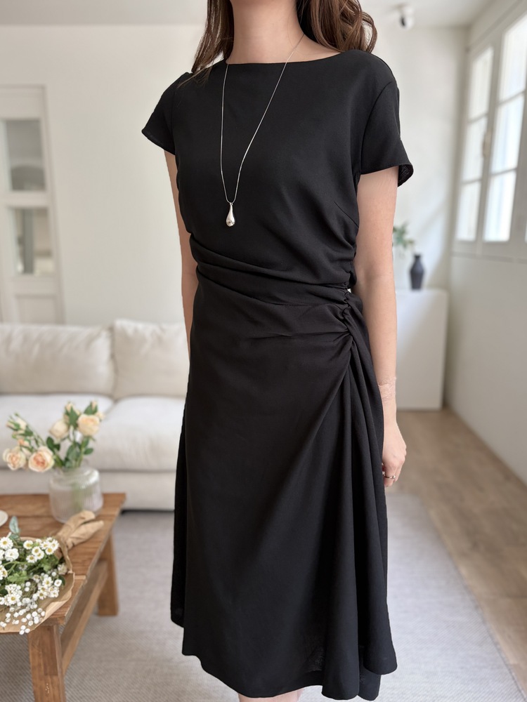 Belle Ruched Dress (Black)