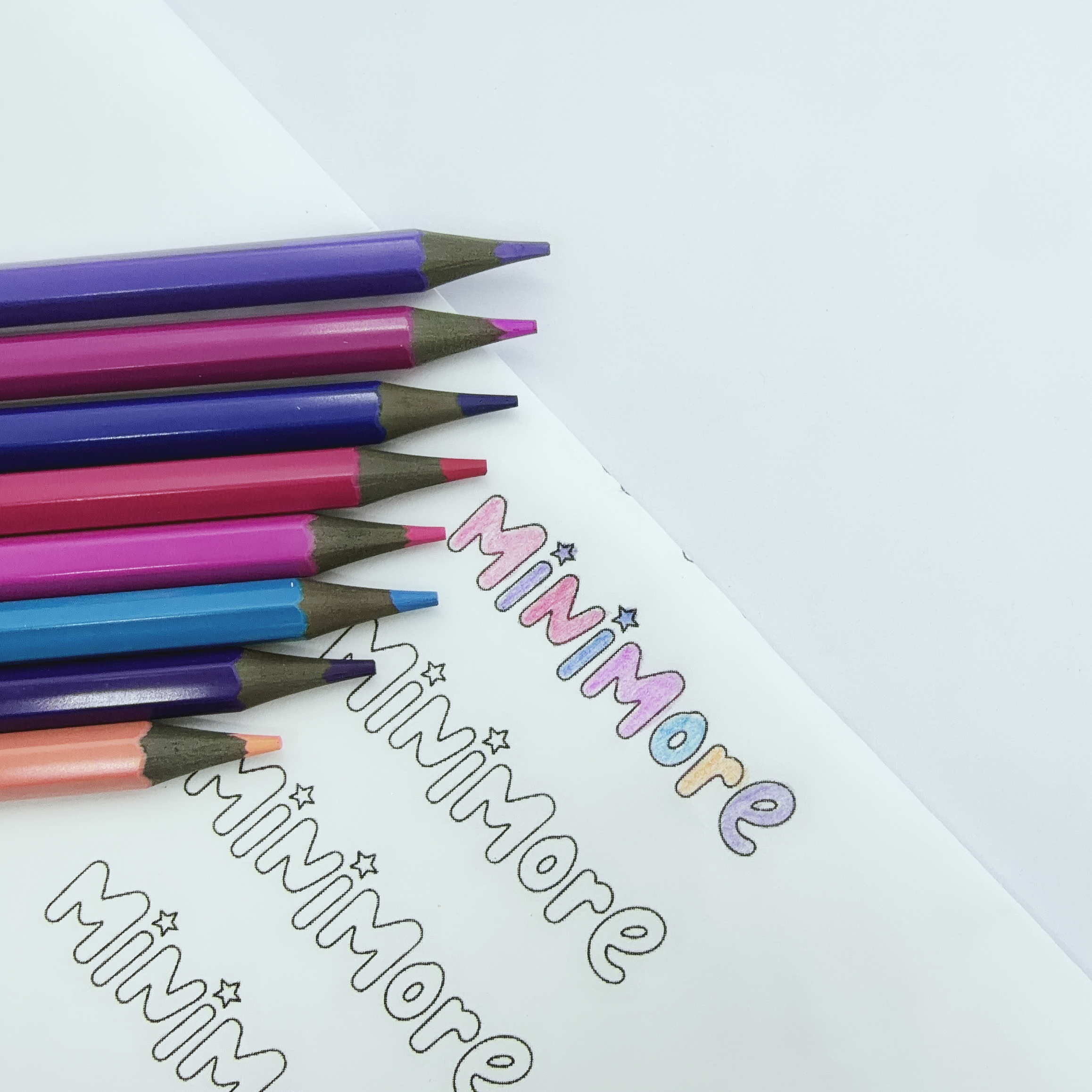 木顏色筆套裝 (24色) / Colored Pencils (24Colors)
