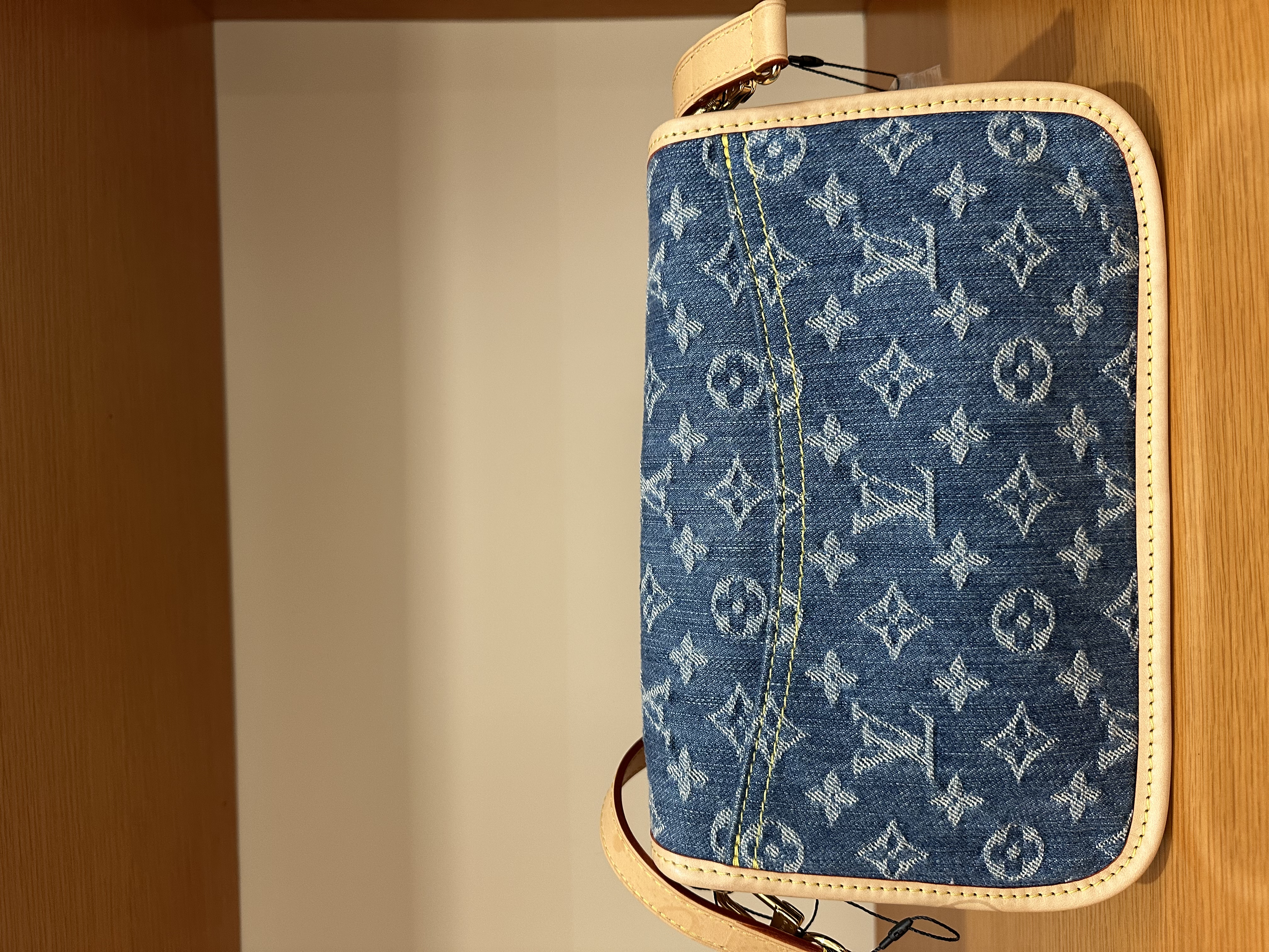 直播貨品 |  [1個-$100 2個-$300］HH36