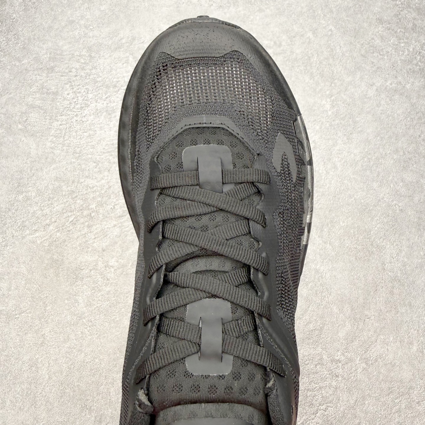 Hoka One One Mafate X