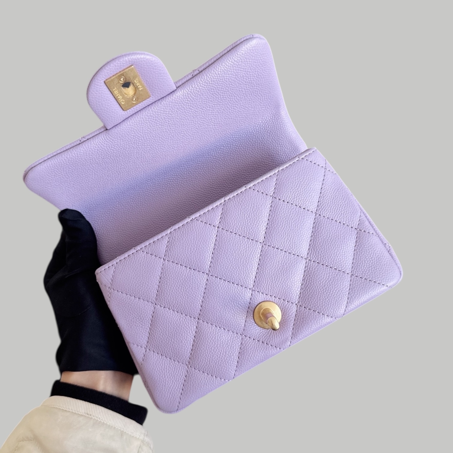 Chanel Caviar 紫色荔枝皮心形調節扣