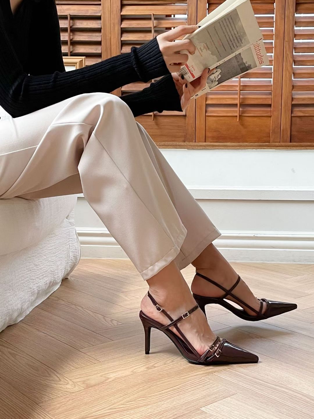 Elegant pointy straps heels