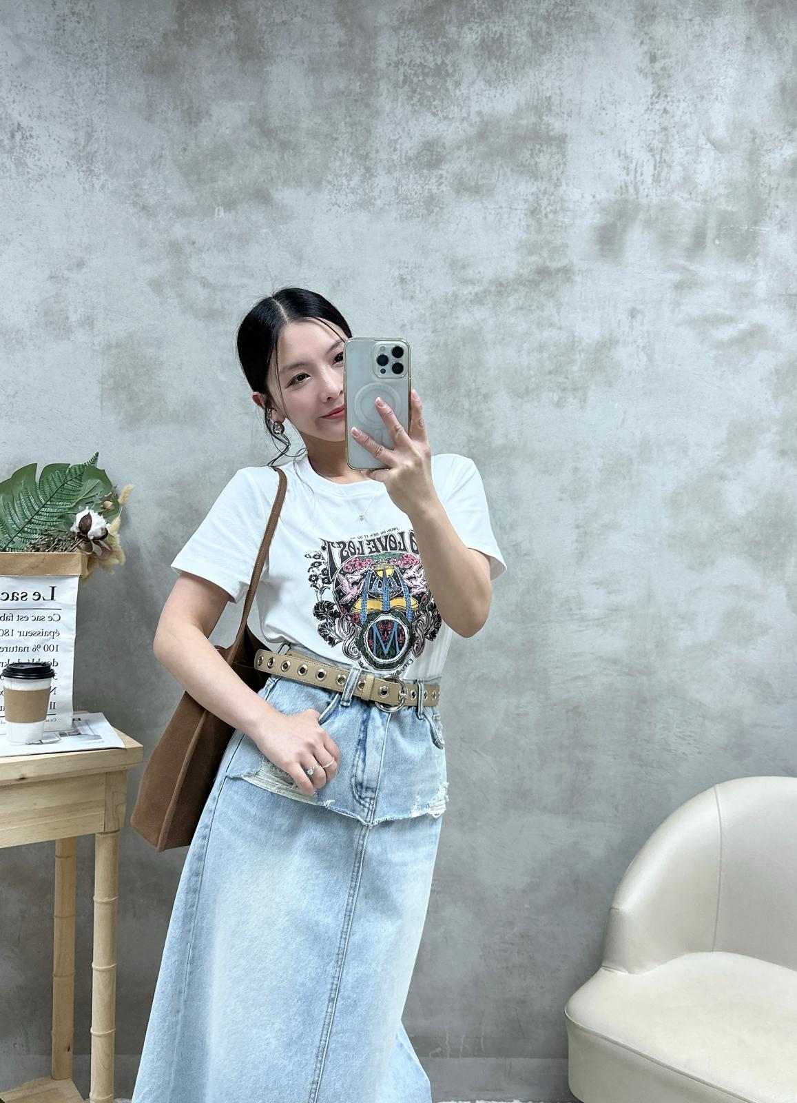 N07 復古花print Tee