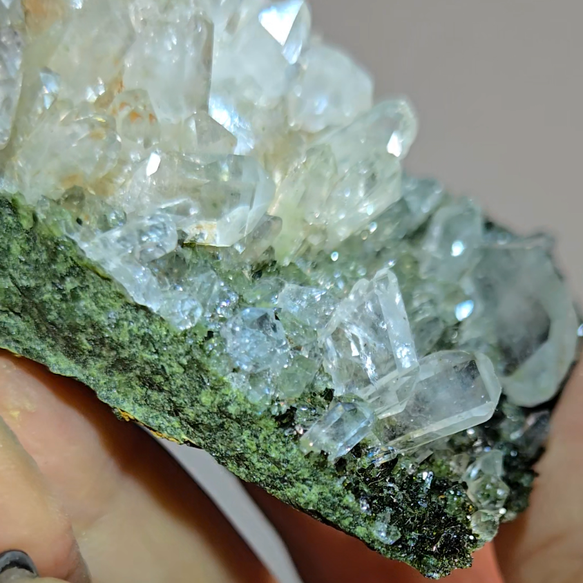 Epidote specimen with double-terminated quartz inclusions - ED4