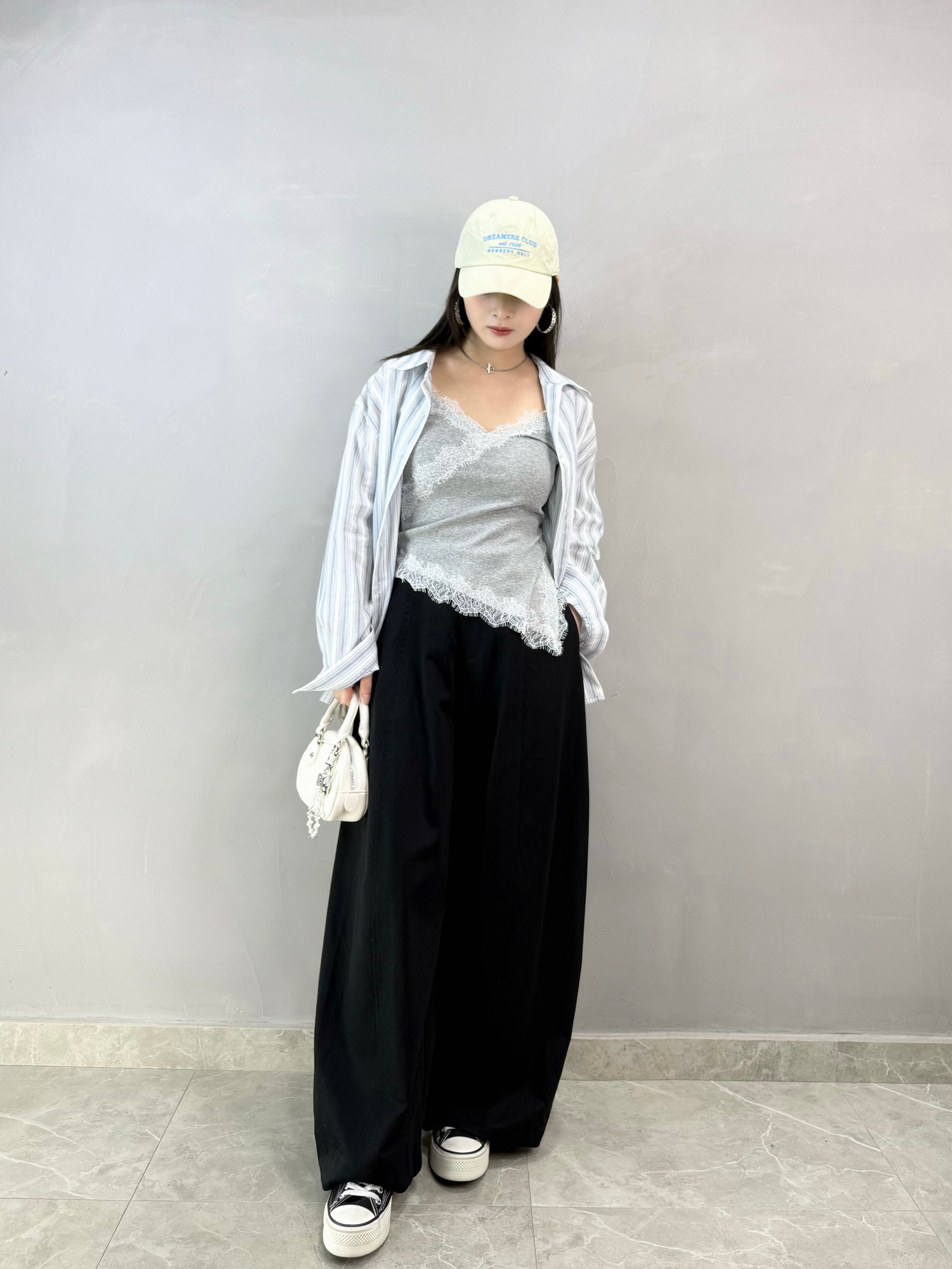 I64 後字條子恤衫