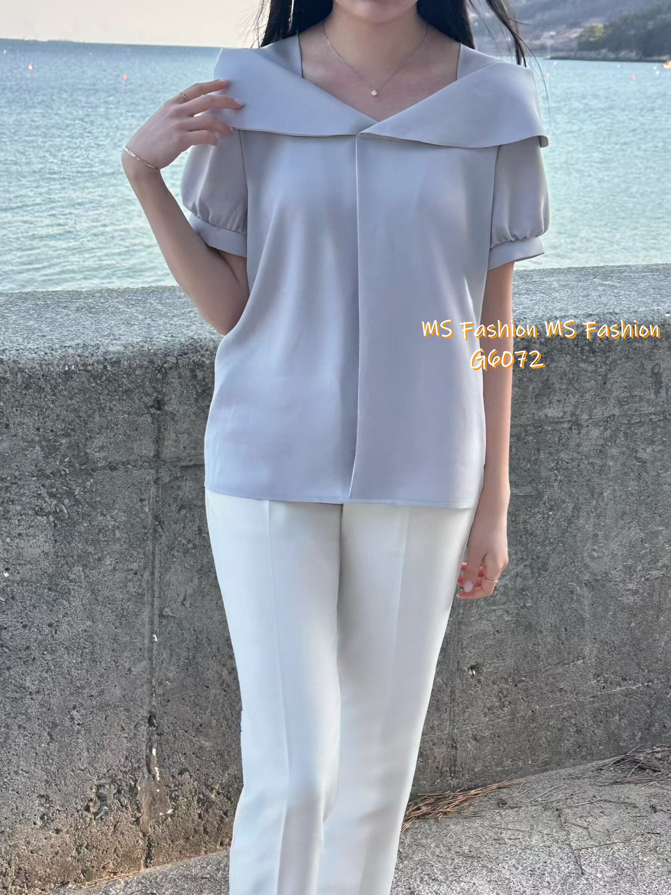 G6072 韓國🇰🇷靚料特色V領top