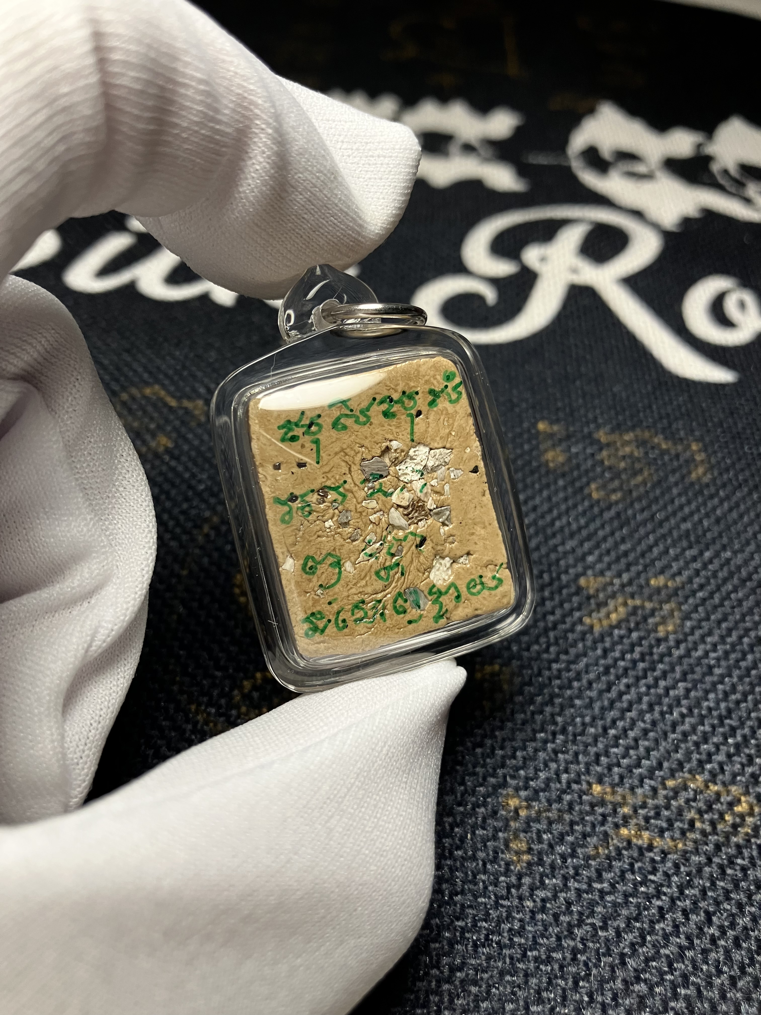 帕阿贊亞努屈  佛曆2568  鬼骨必打佛｜附師父親手寫符｜光學級高透防水殼