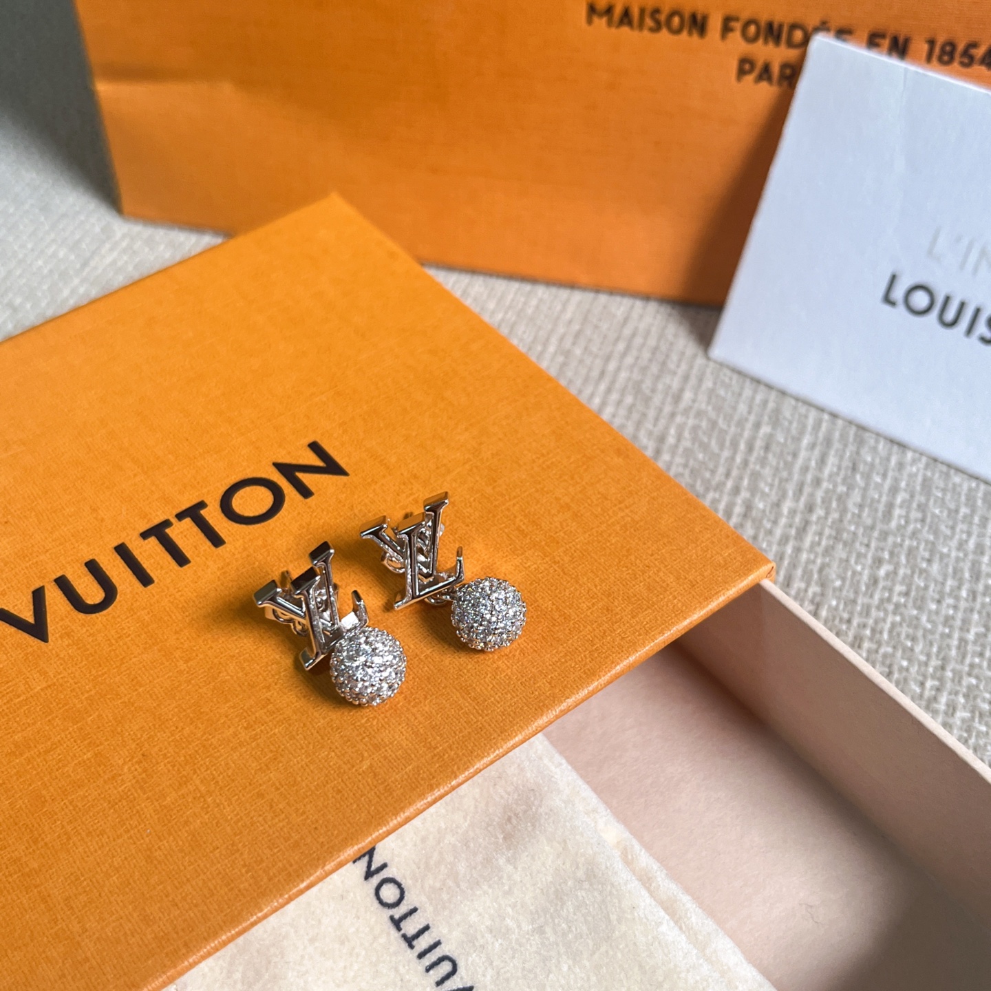 LV Iconic Louisa Strass 耳環 連禮盒