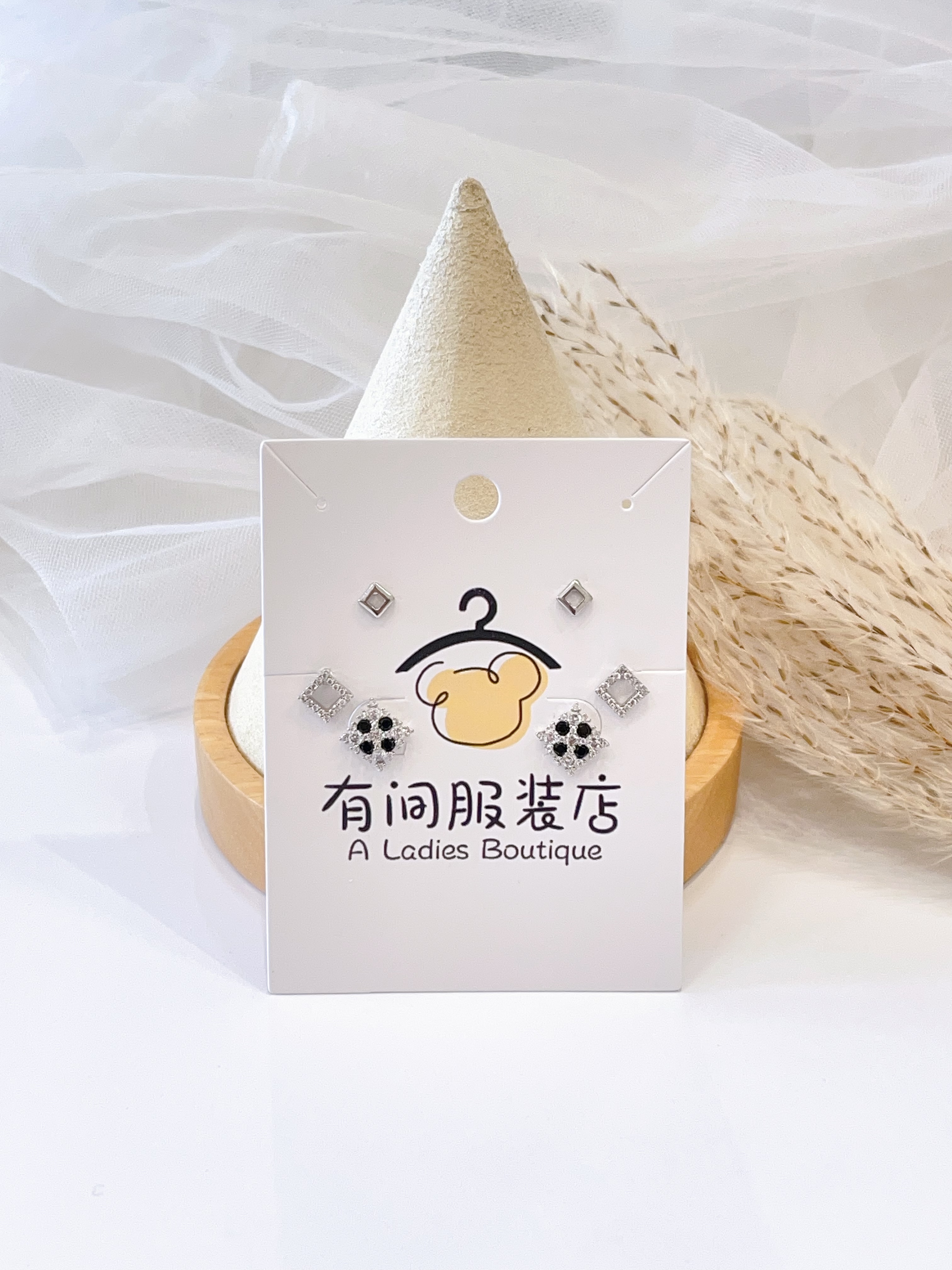 高级黑色方形小钻耳环套装