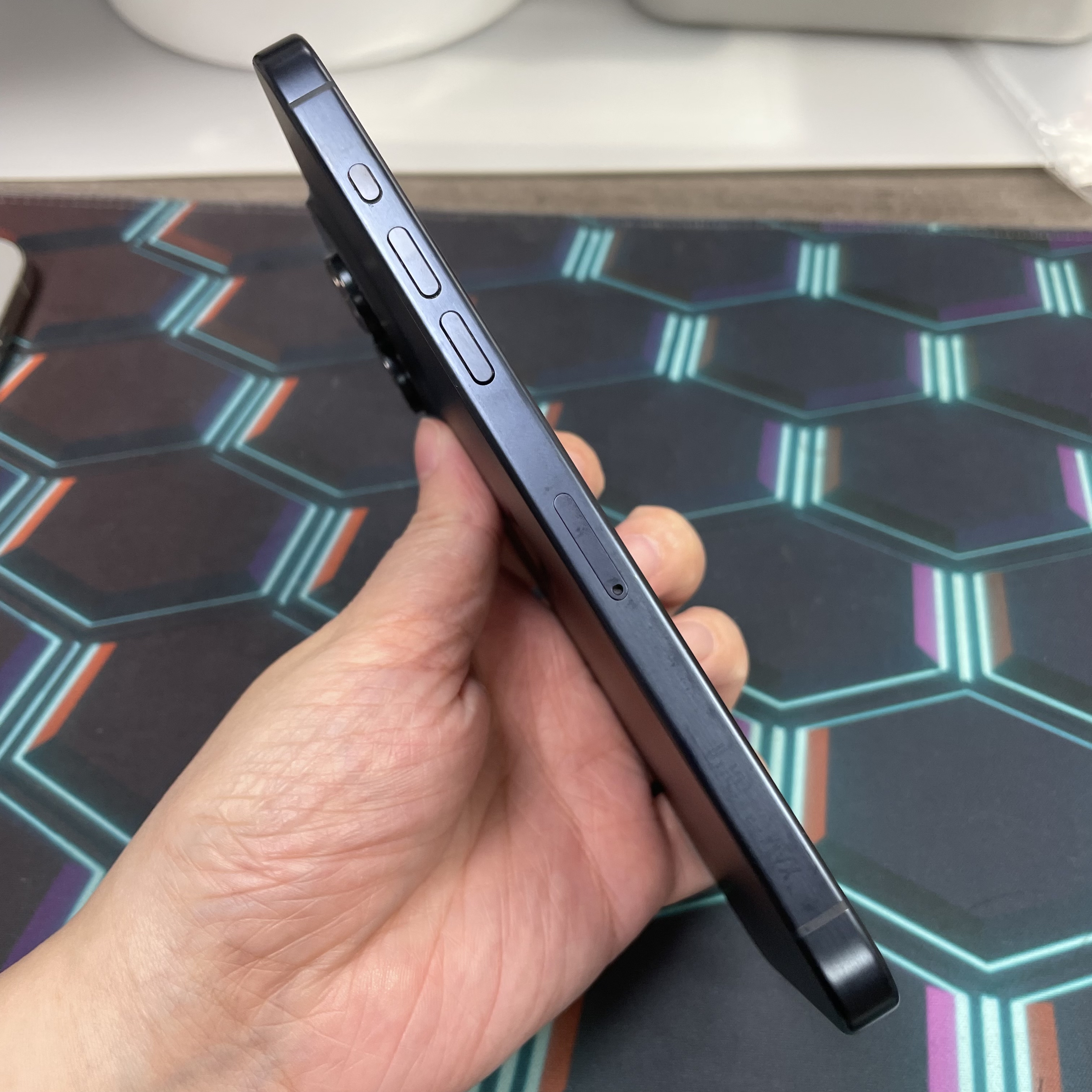 *8305 15 Pro max 完美機 512GB 電82 藍色 blue