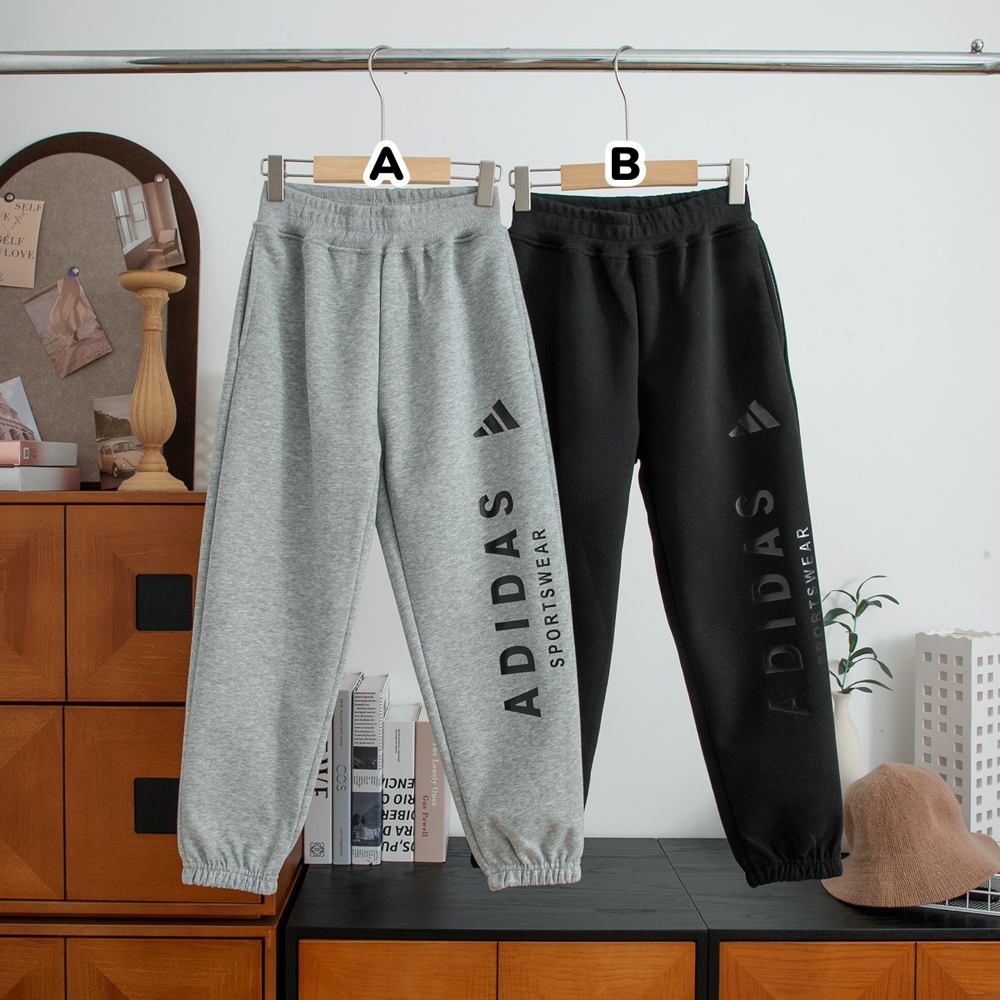 ADIDAS 兒童款側邊印花運動長褲