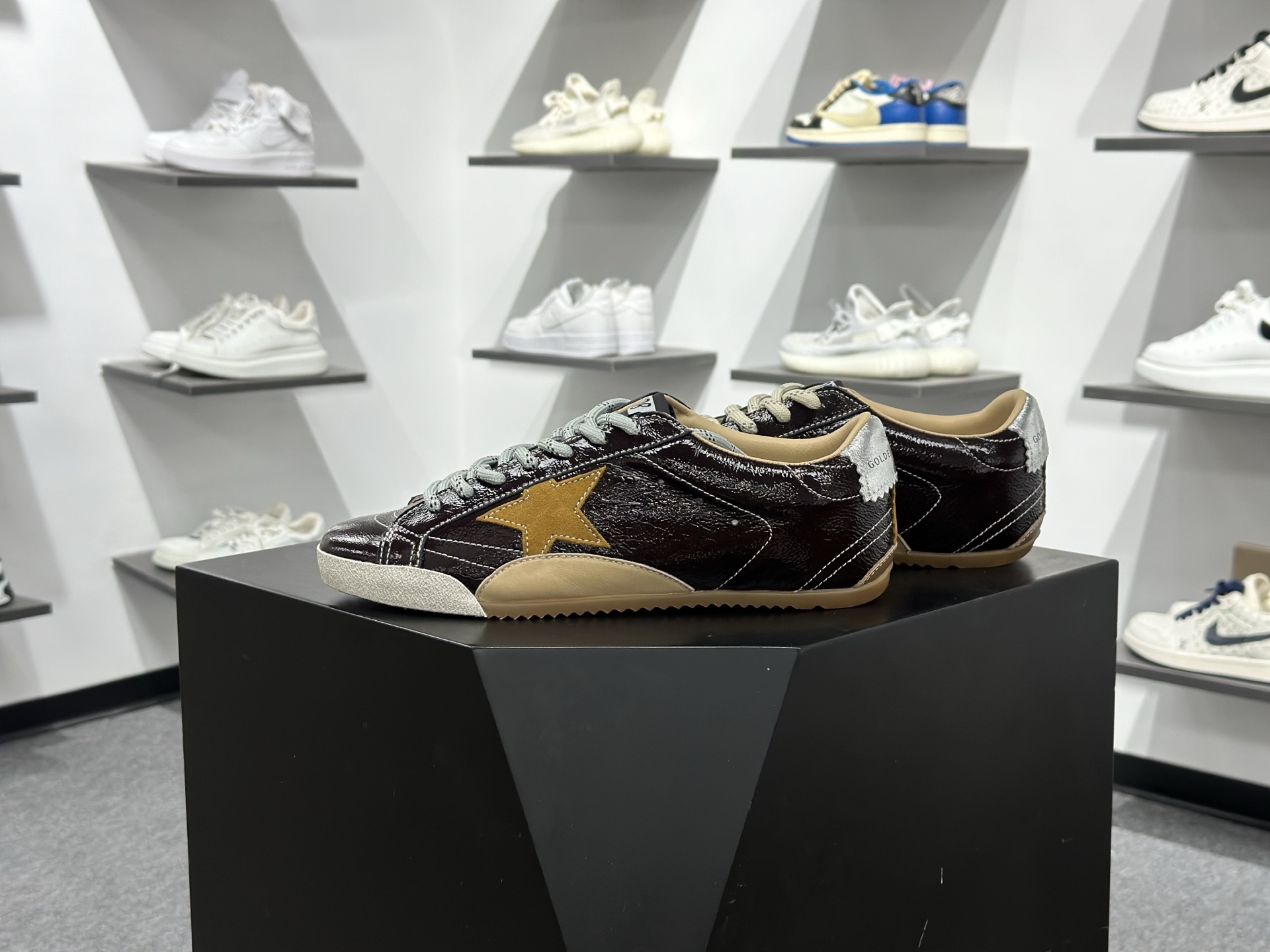 Golden Goose True Star