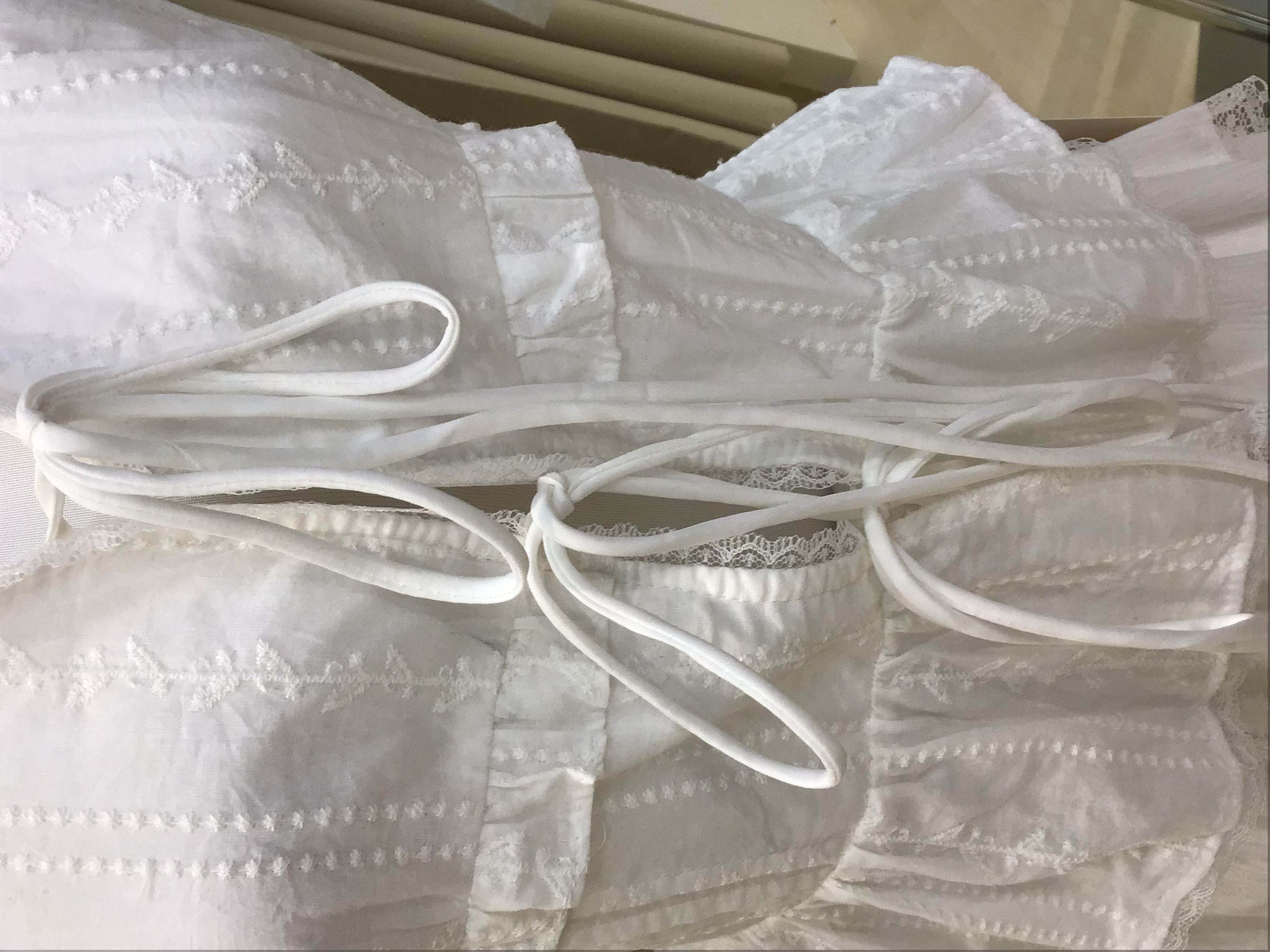 法式绑带无袖背心