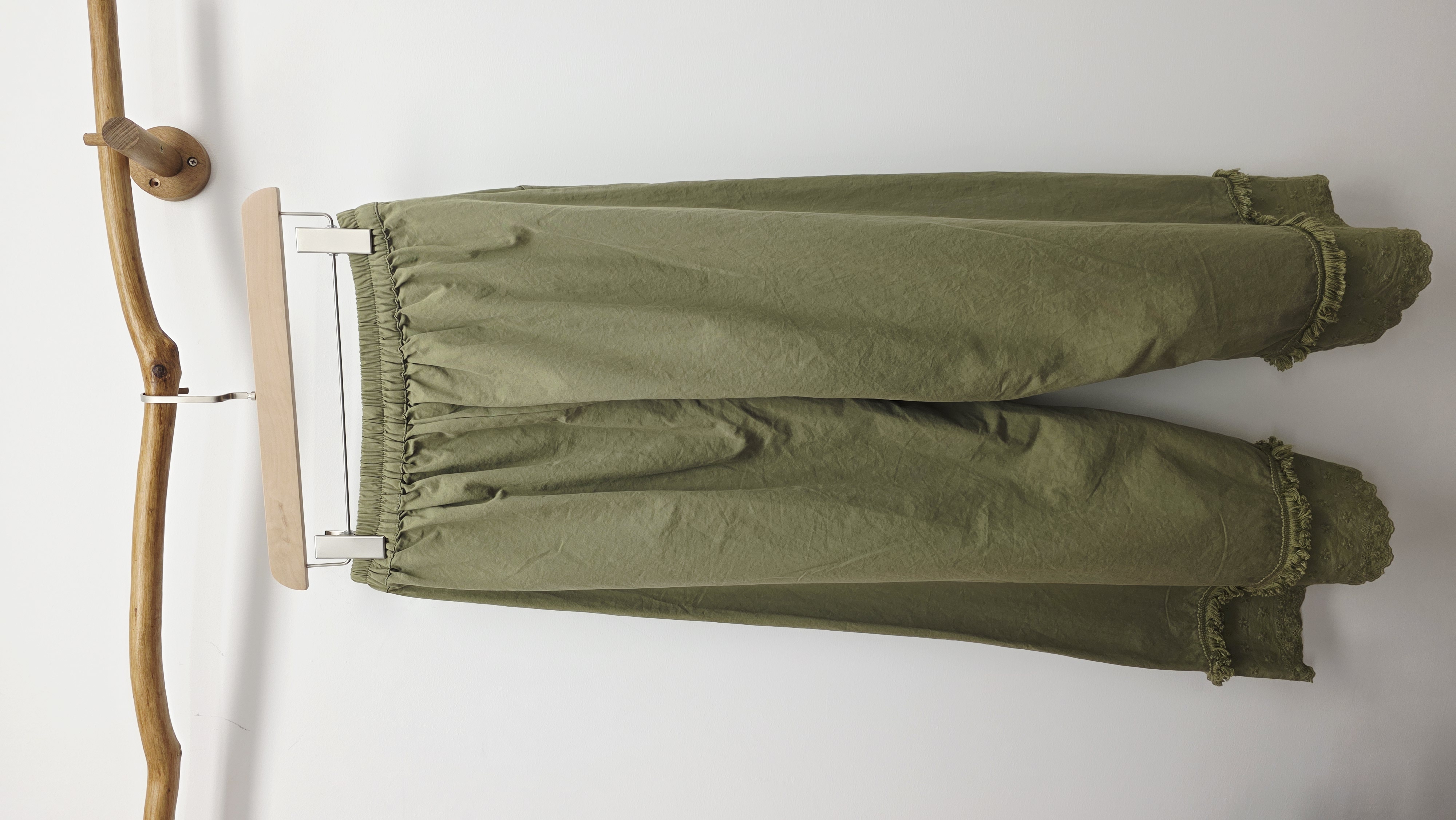 韓國抹茶綠蘇蘇刺繡橡筋棉麻褲