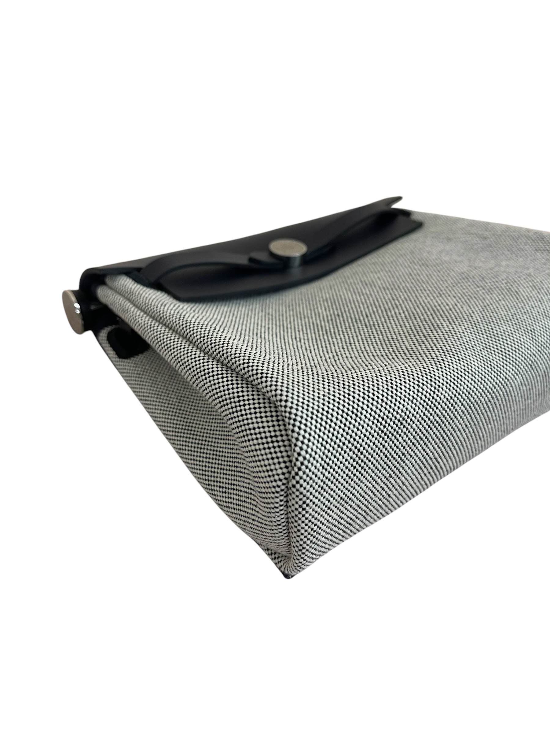 Pre-owned Hermes Herbag / Stamp K / Product Code: 063006