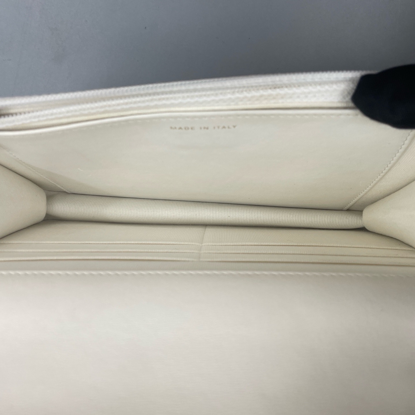 【預訂貨品】Chanel 白色19Woc