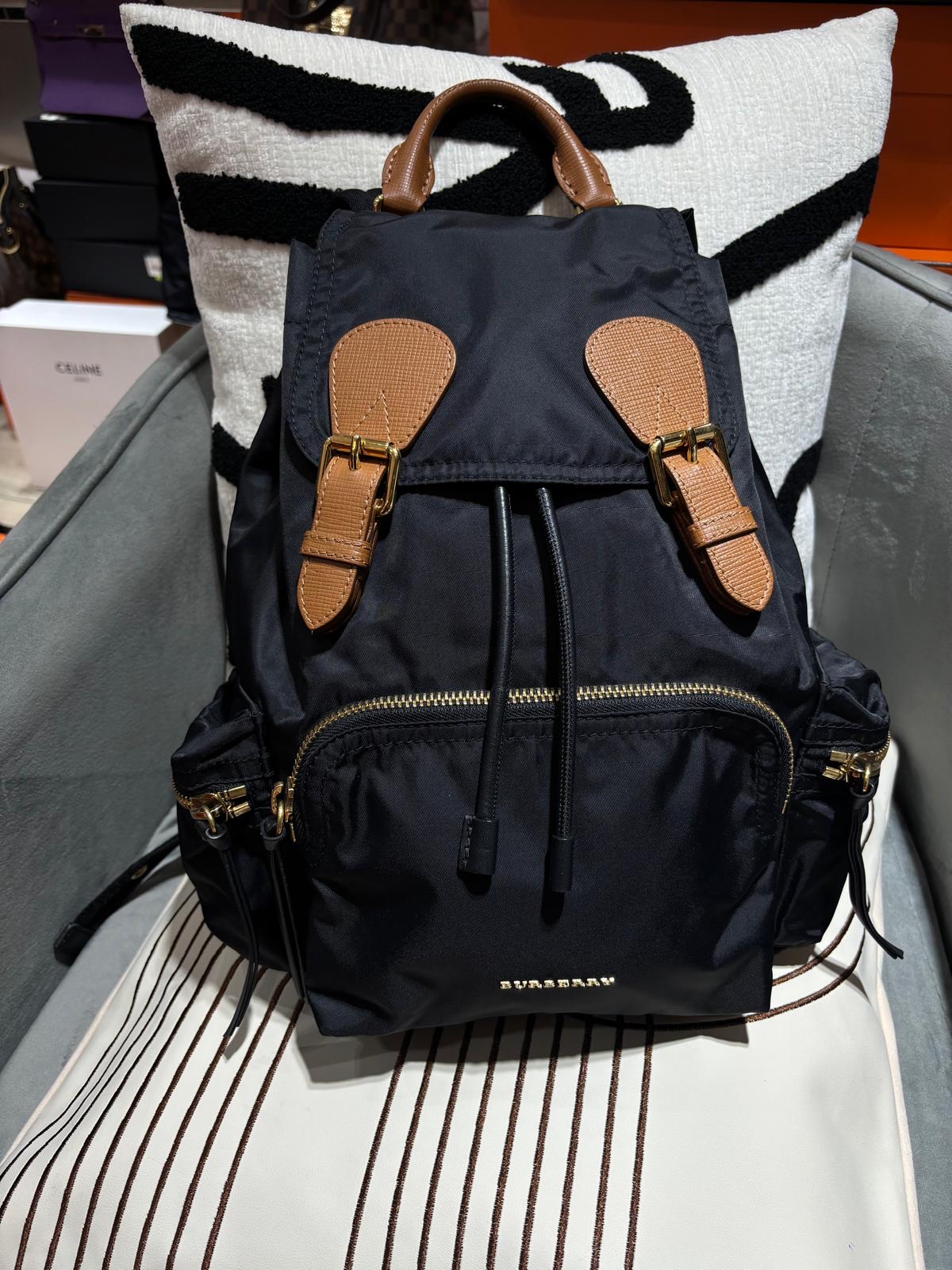 Burberry Nylon Backpack 100%Authentic, 98%New ✅Dust bag