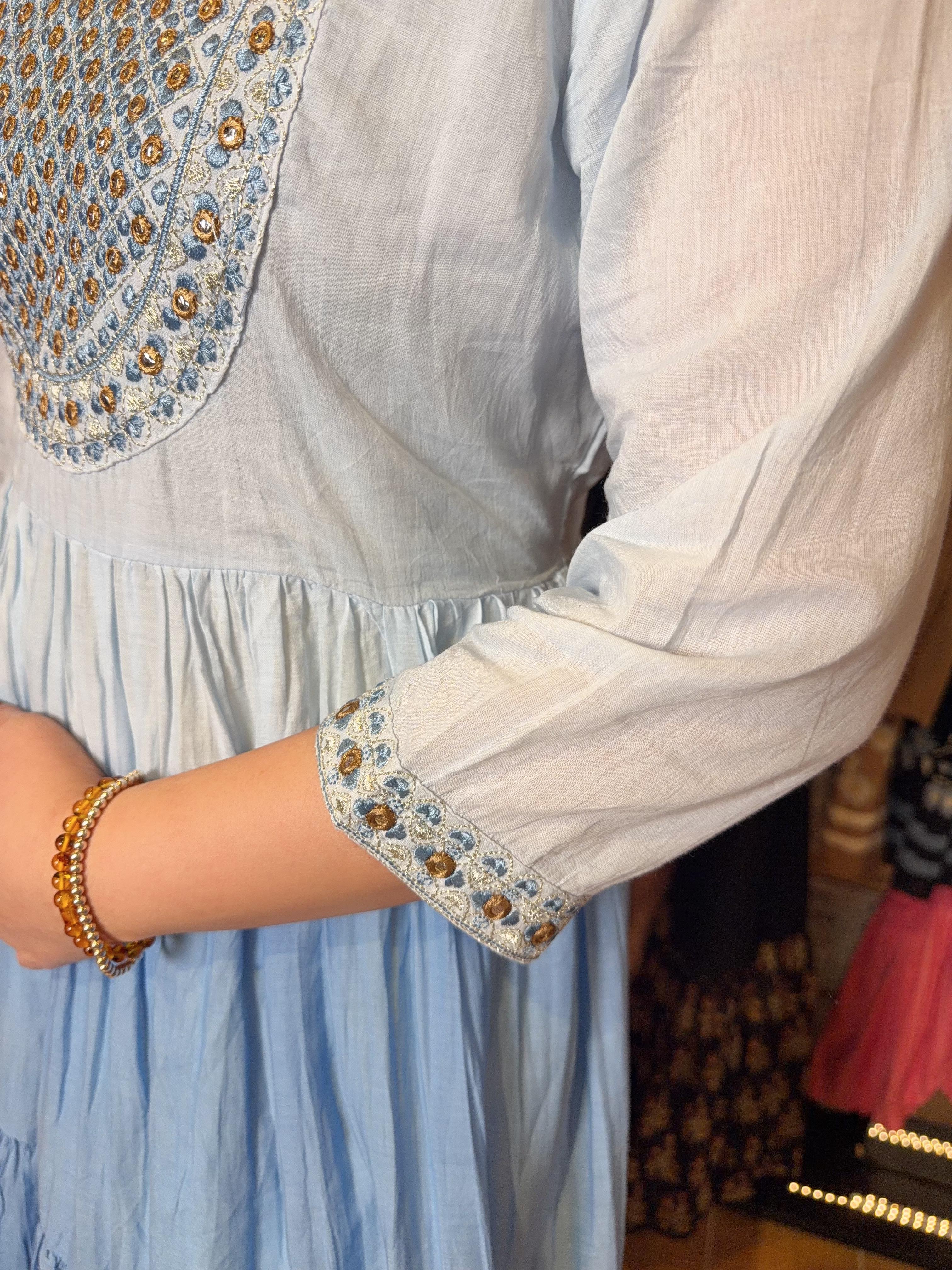 Blue Gradient Emb Mid Sleeve OP 51" #1350