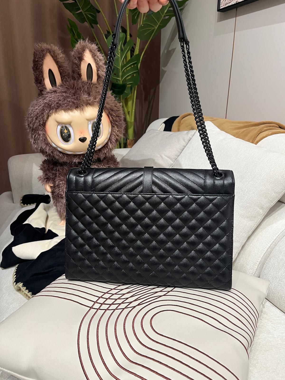 Ysl envelope large so black  100%Authentic ,99%new Unused✅dust bag✅booklet 📣專門店售價  $25,100 ❗️❗️📣 