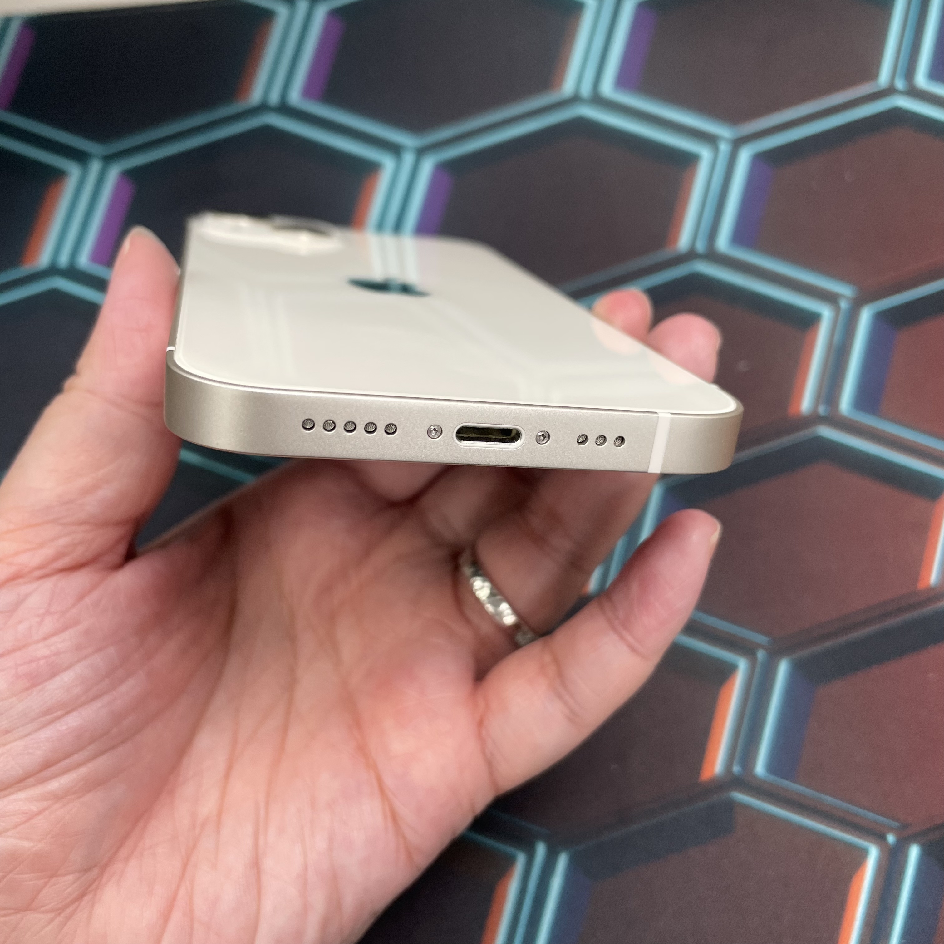 *6337 13 完美機 128GB 電100 白色 white