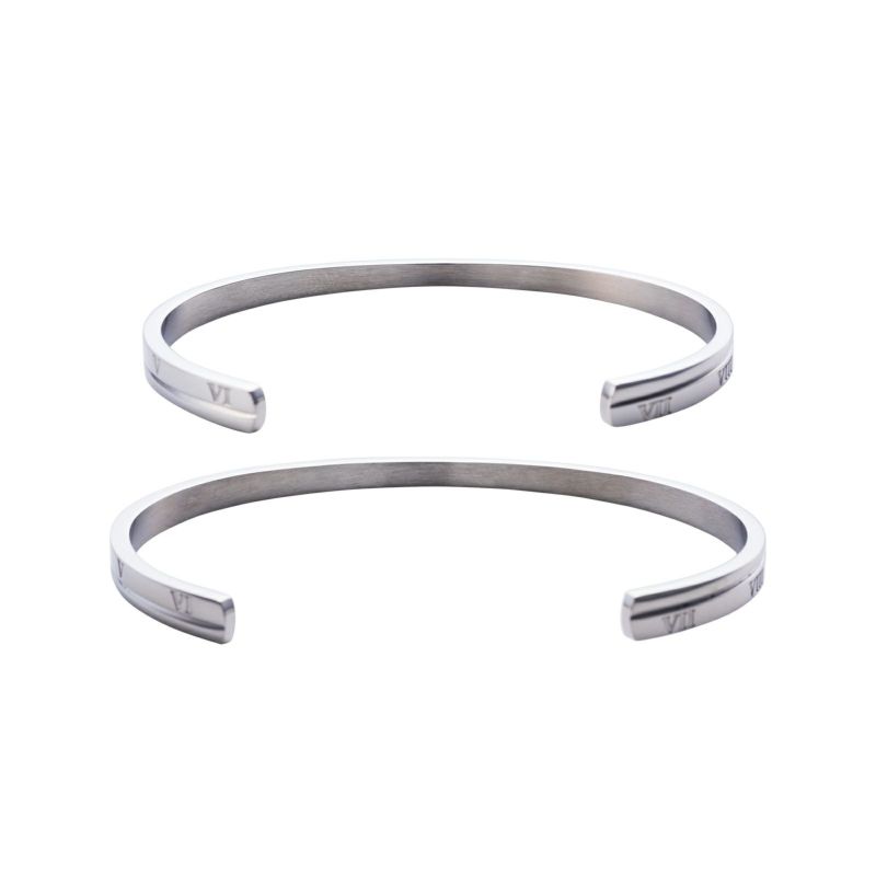 📦訂購 日本限定 White Clover 手鐲 (一對)  《下單前請先觀看購買購物須知》