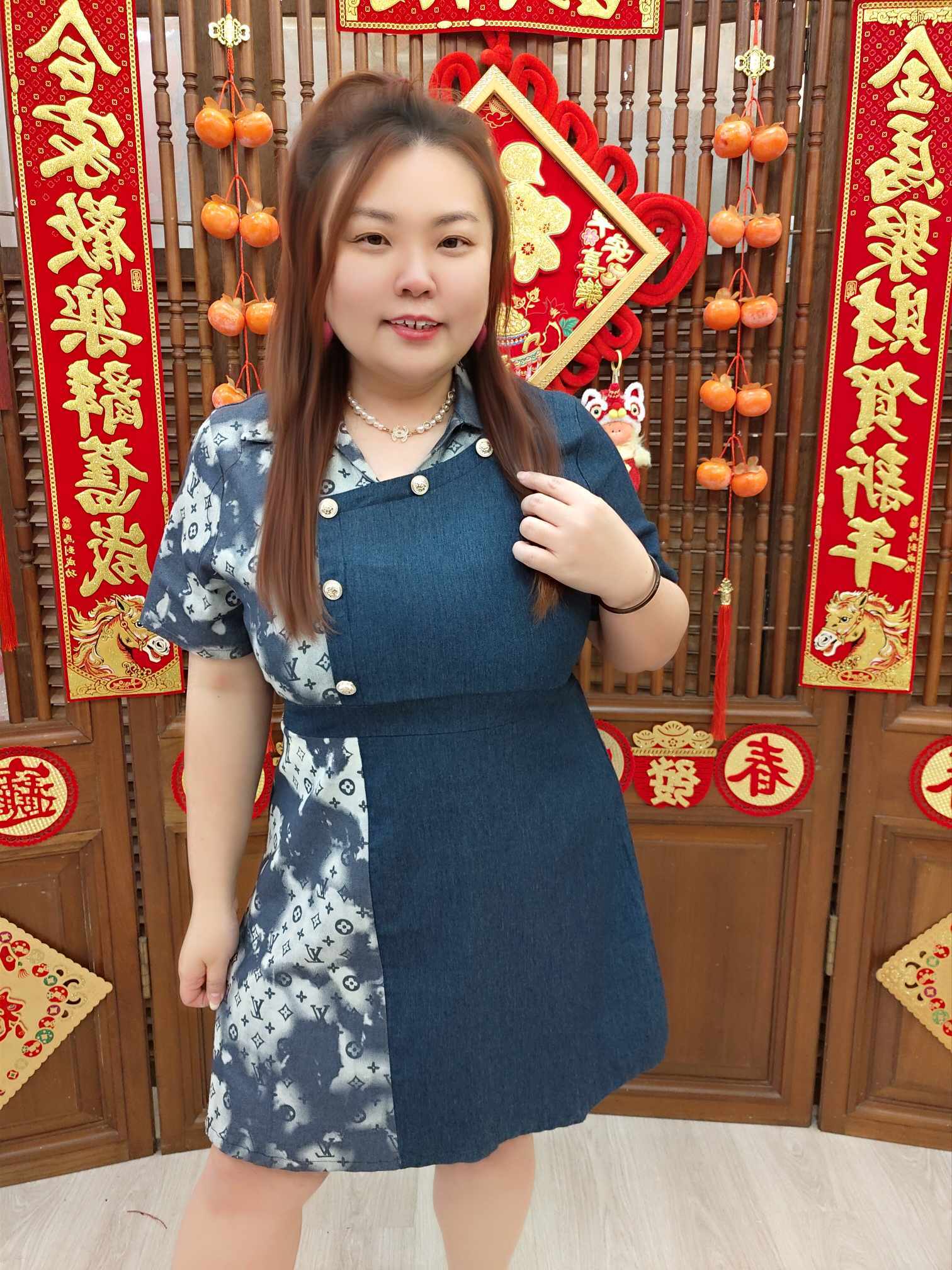 DBC05 TW#5691 有领拼接 LU 字母连衣裙