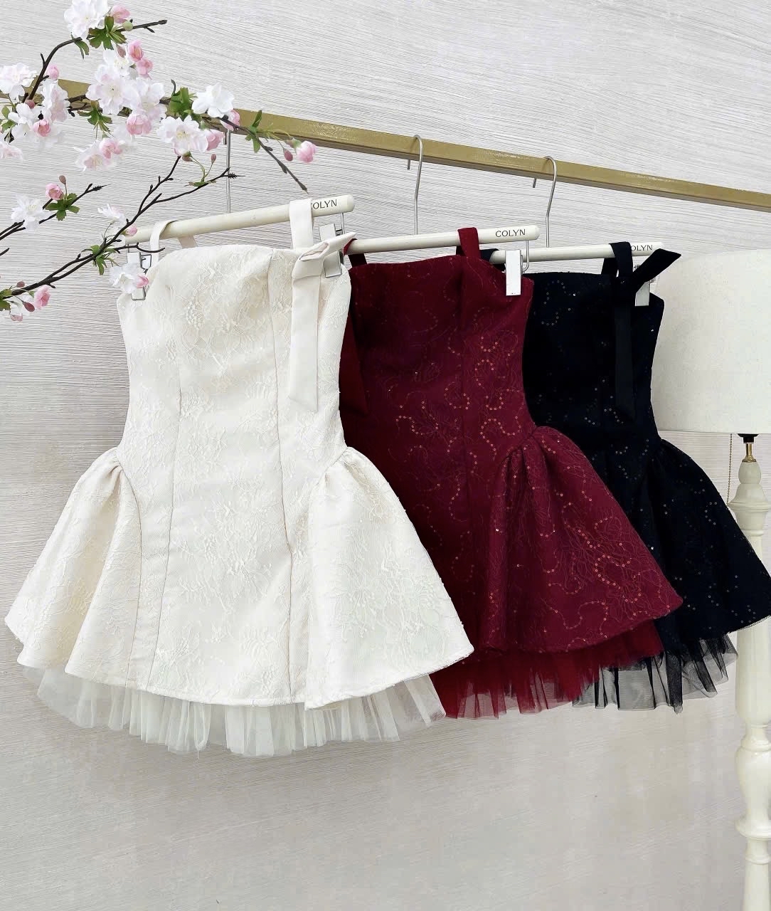 俏皮又有趣的修身A字洋裝