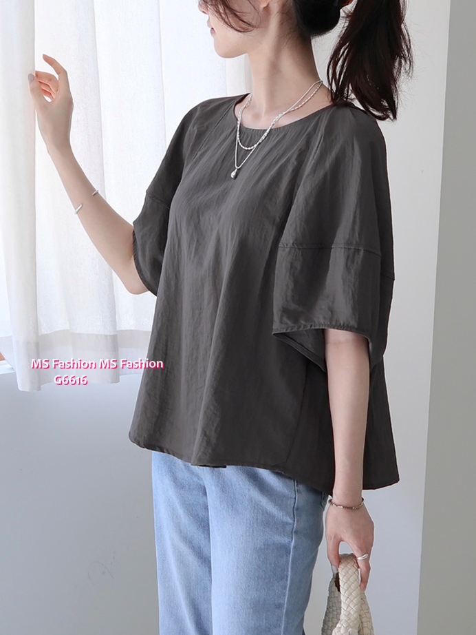 G6616 淨色泡泡袖top