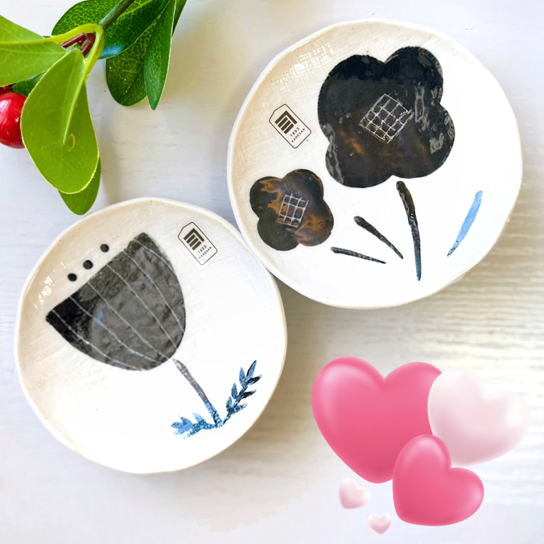 【日本製】瀬戸燒黑色小花甜品碟