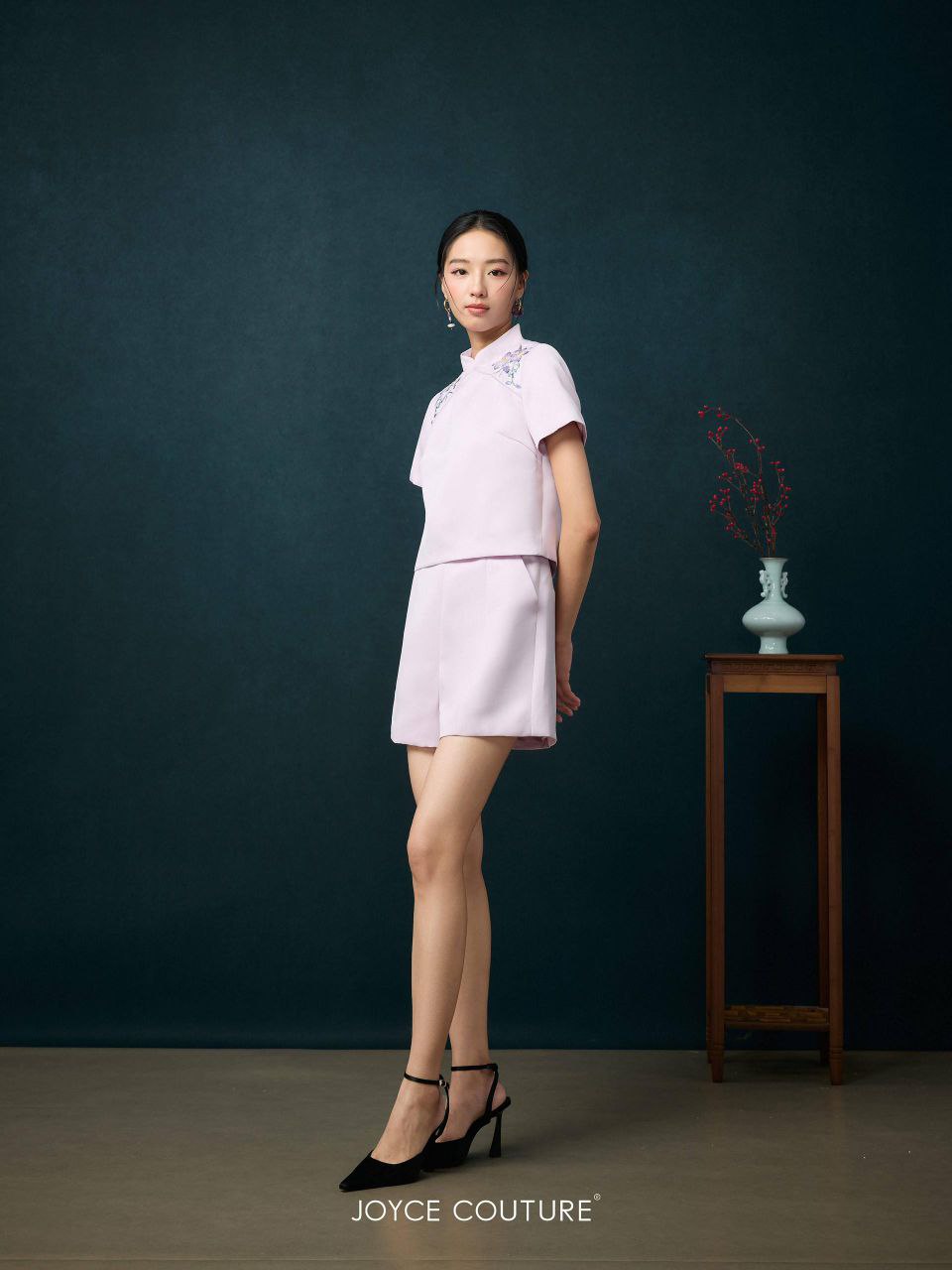 兰花刺绣假两件式连身裤 D0359