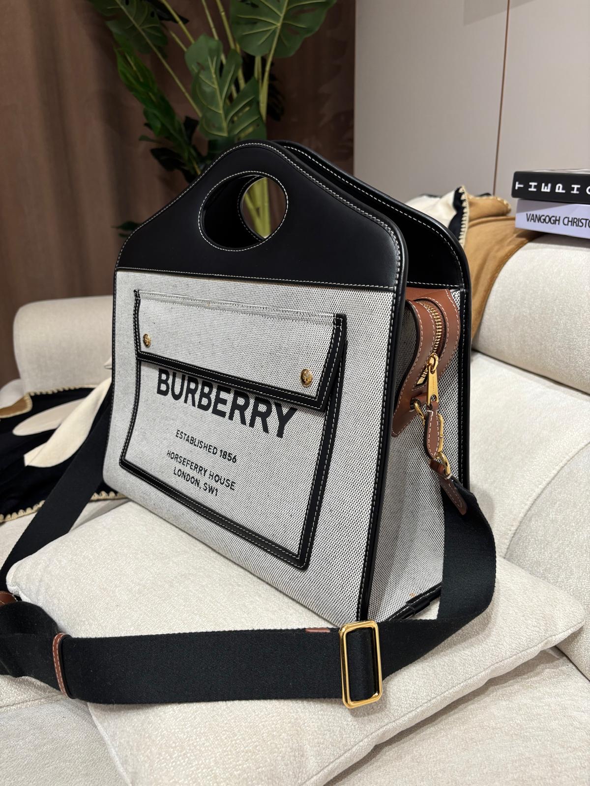 BURBERRY POCKET bag large 2WAY BAG ,100%Authentic ,98%new  ✅strap✅dust bag