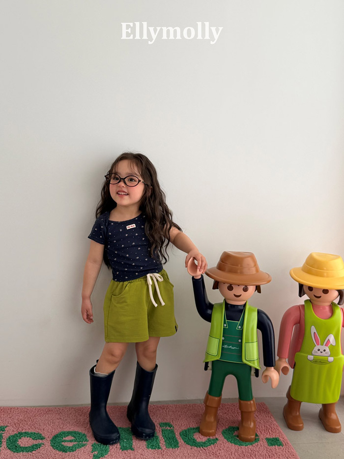 🇰🇷Ellymolly tee