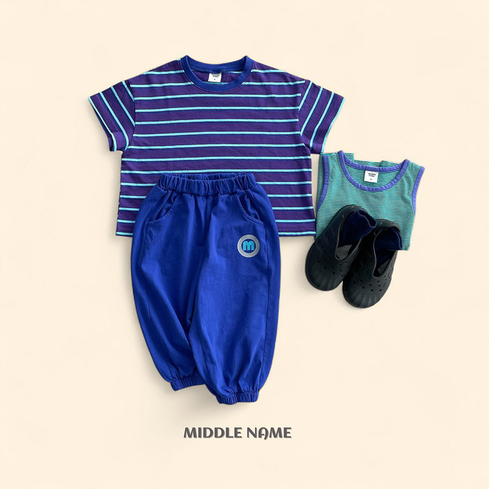 🇰🇷middle name tee