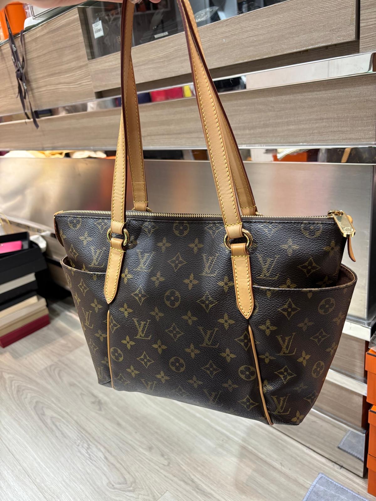 Lv totally pm tote bag 100%Authentic,98%new ✅dust bag