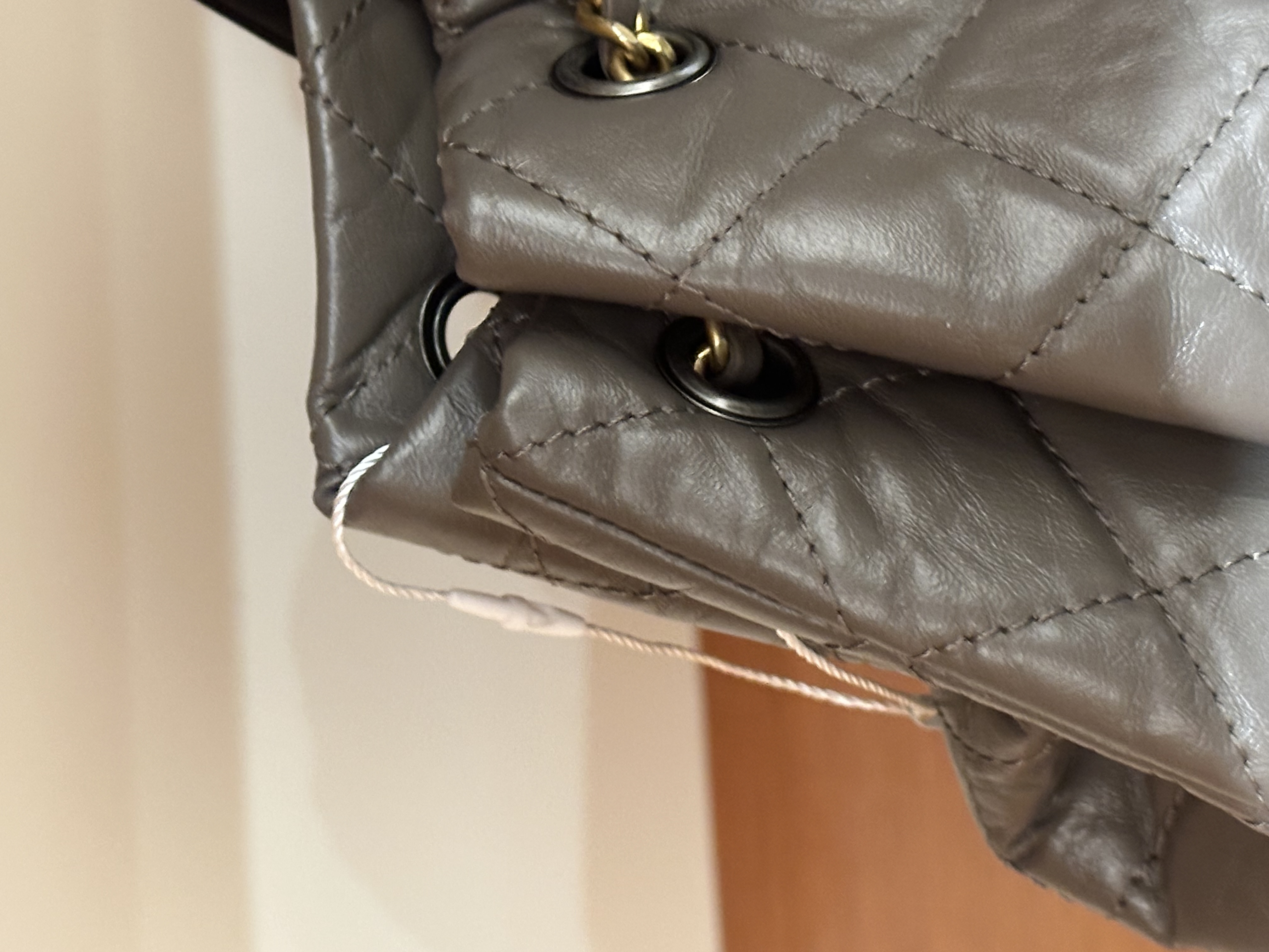 直播貨品 |  [1個-$100 2個-$300］HH02