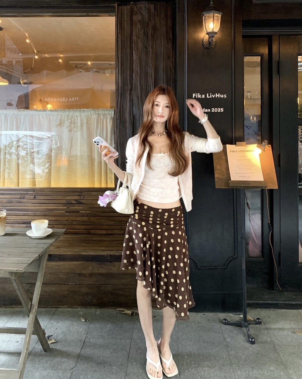 复古波点显瘦不对称半身裙+蕾丝针织开衫+蝴蝶结背心三件套套装 Polka Dot Asymmetrical Midi Skirt with White Crop Top and Cardigan