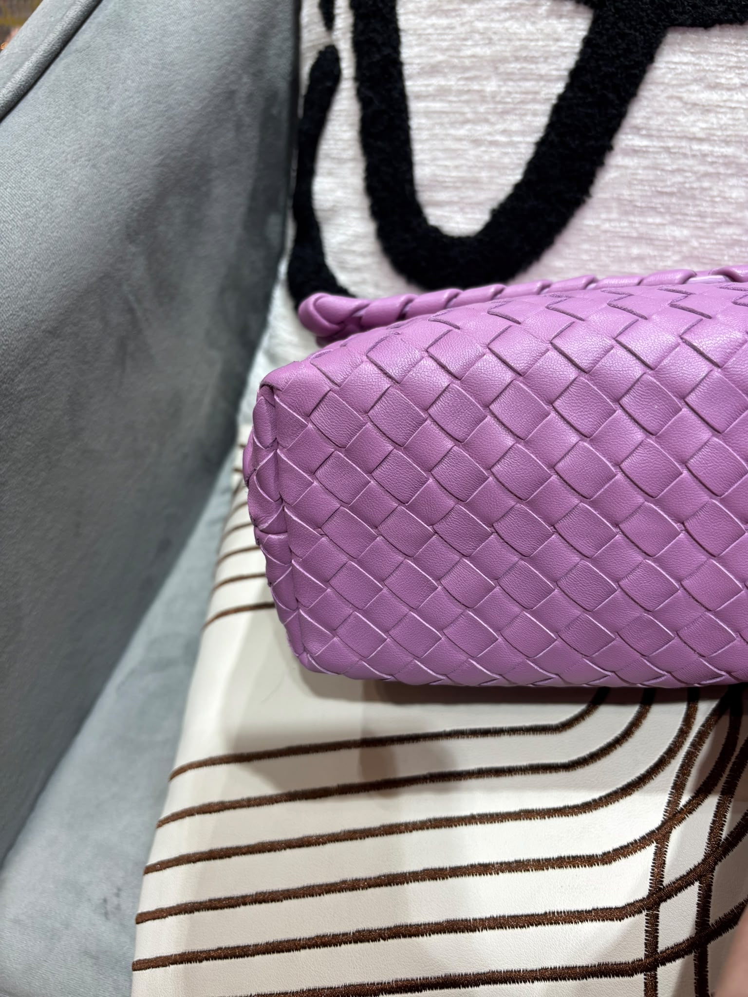 Bottega Veneta BV Pinkish Purple Lambskin Intrecciato Olimpia Shoulder Bag  100%Authentic, 98%New ✅Dust bag