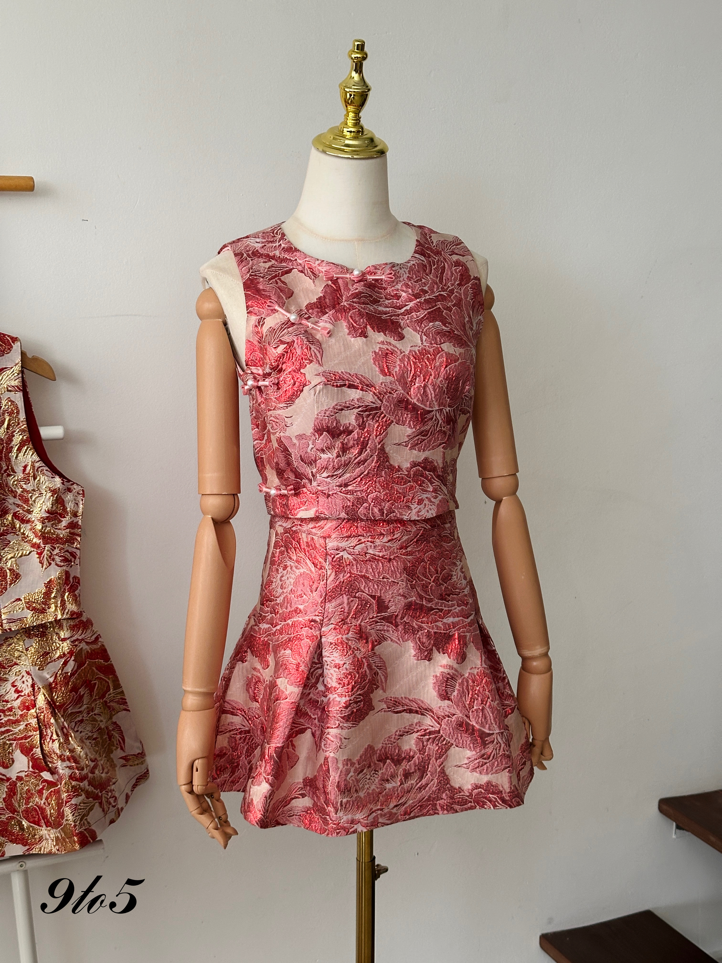 D2320 Sleeveless Cheongsam Matching Set - 3 Colors