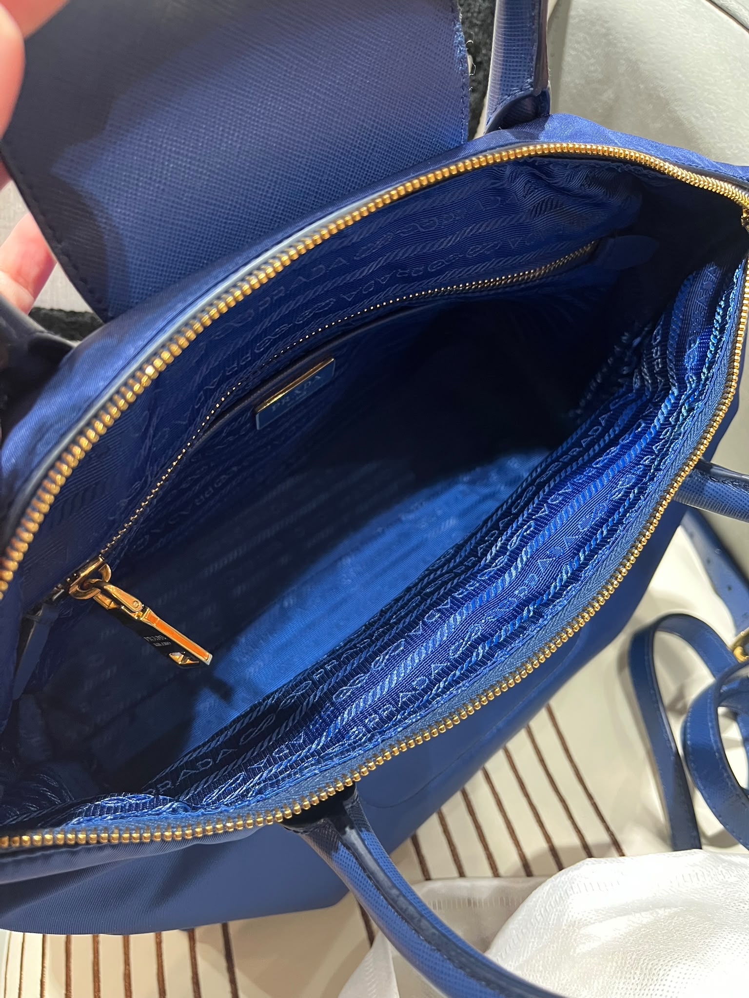 Prada Nylon 2way Bag 100%Authentic, 98%New ✅Dust bag